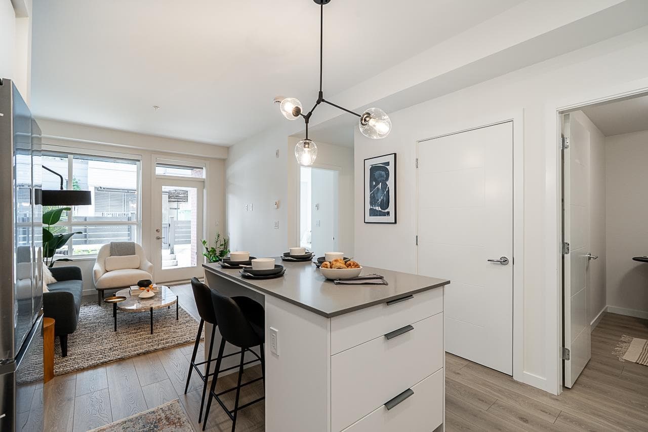 609 - 7936 206 Street, Langley, V2Y 3X8 — photo 1