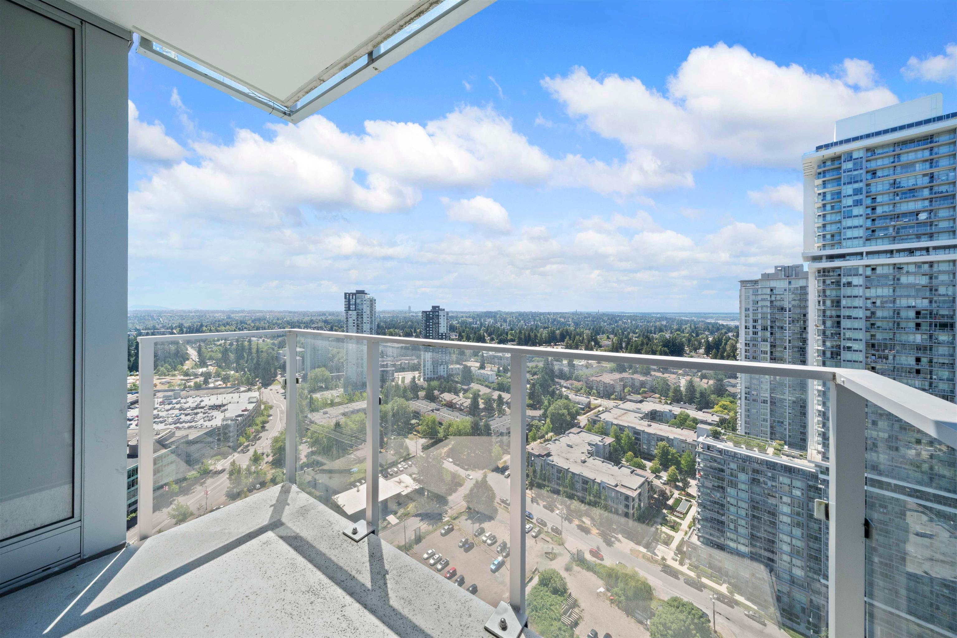 3303 - 13438 Central Avenue, Surrey, V3T 0N2 — photo 3