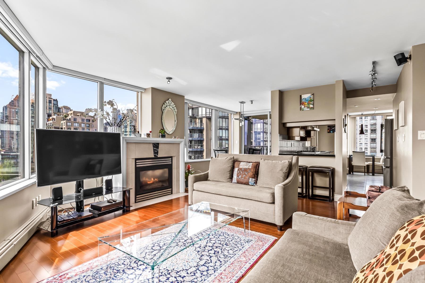 1605 - 1383 Marinaside Crescent, Vancouver, V6Z 2W9 — photo 5