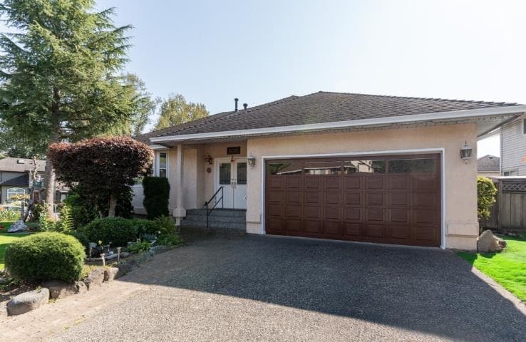 14092 86a Avenue, Surrey