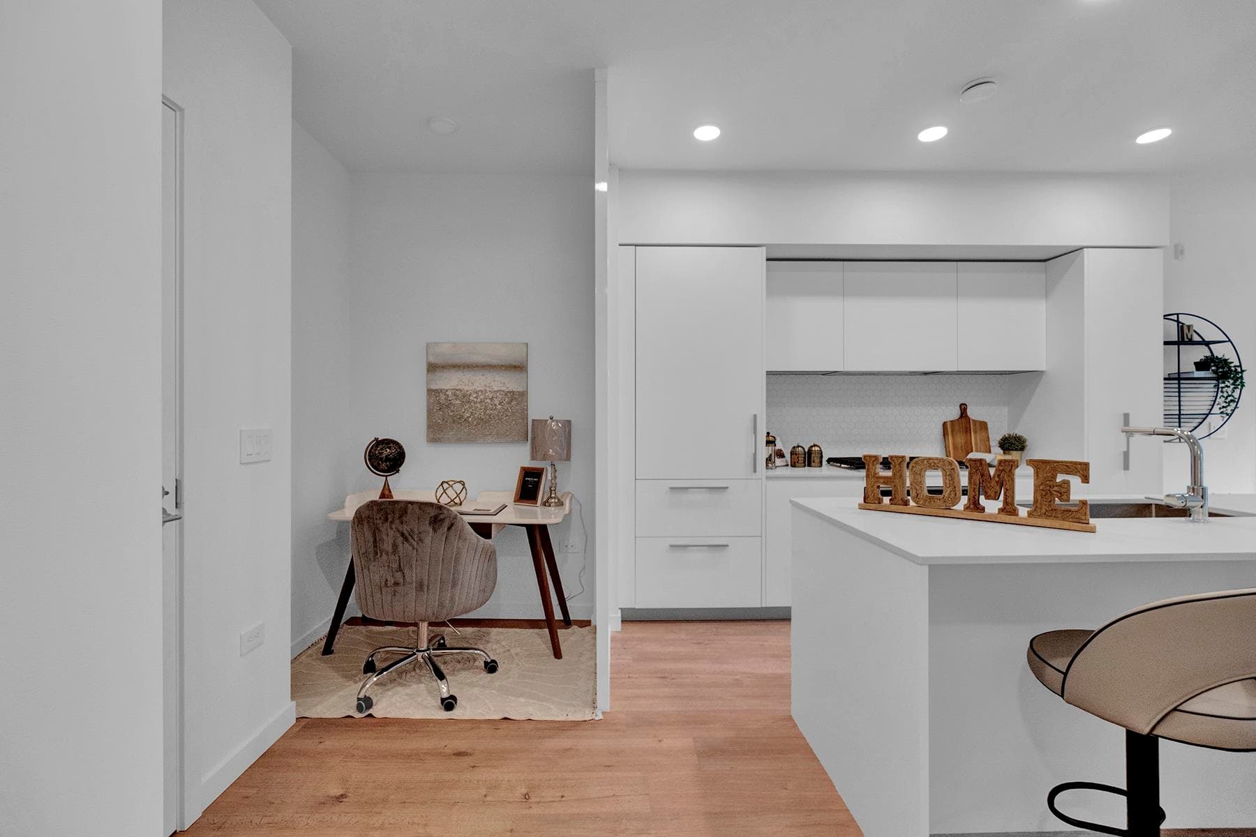 612 - 1506 Scott Crescent, Squamish, V8B 1G4 — photo 3