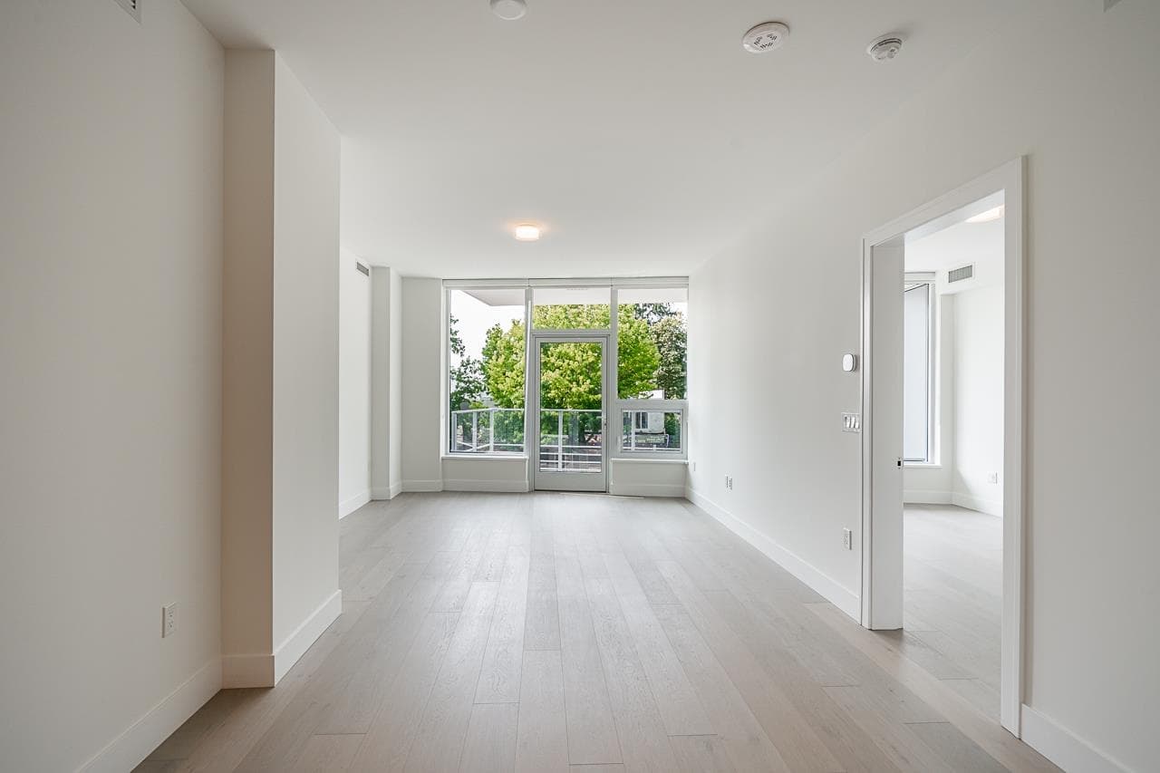 212 - 1342 Johnston Road, White Rock, V4B 0C7 — photo 5