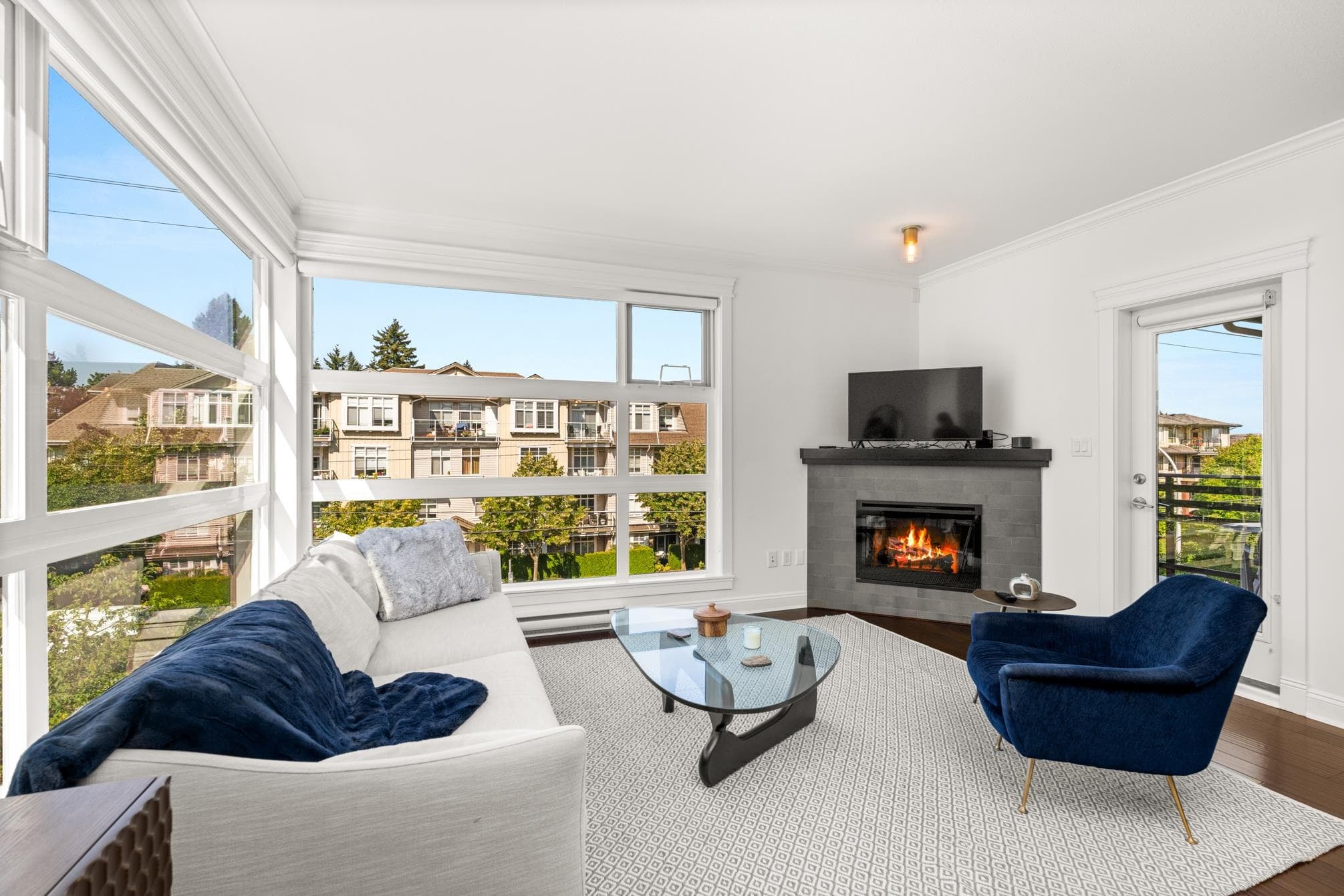 302 - 15336 17a Avenue, Surrey, V4A 1V3 — photo 2