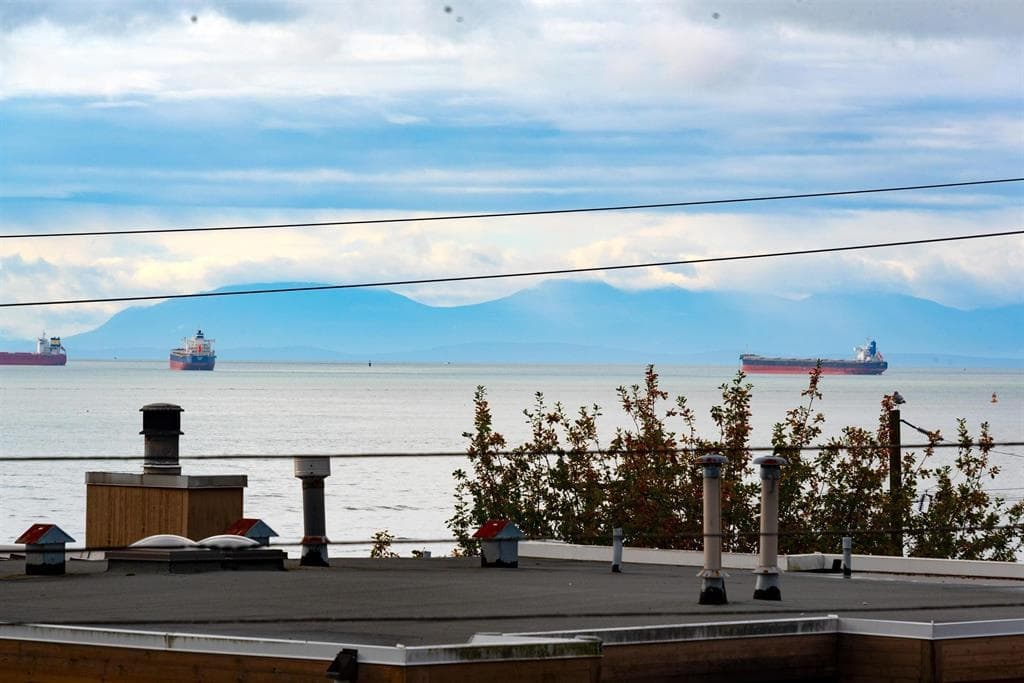2366 Marine Drive, West Vancouver