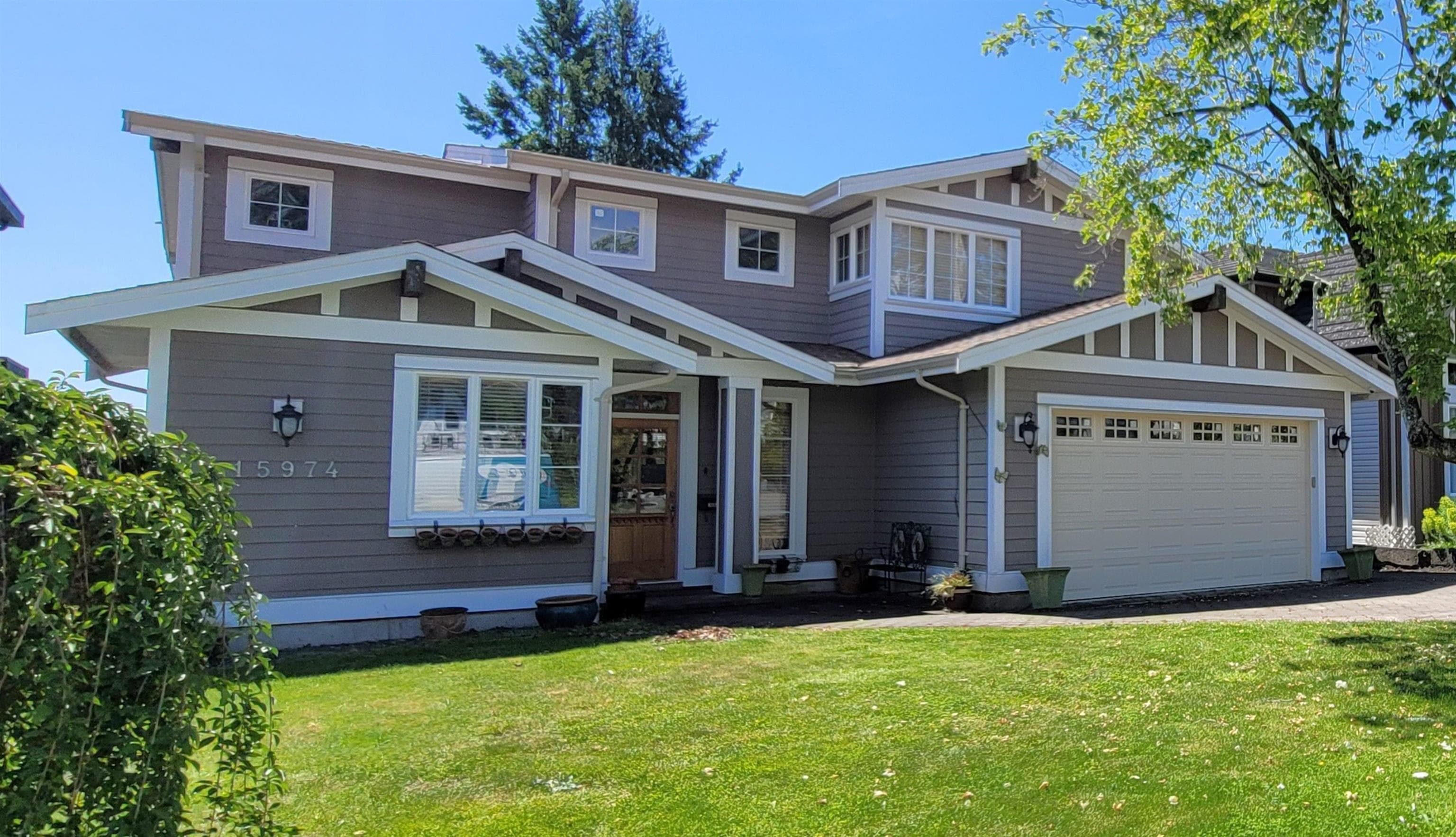 15974 Buena Vista Avenue, White Rock