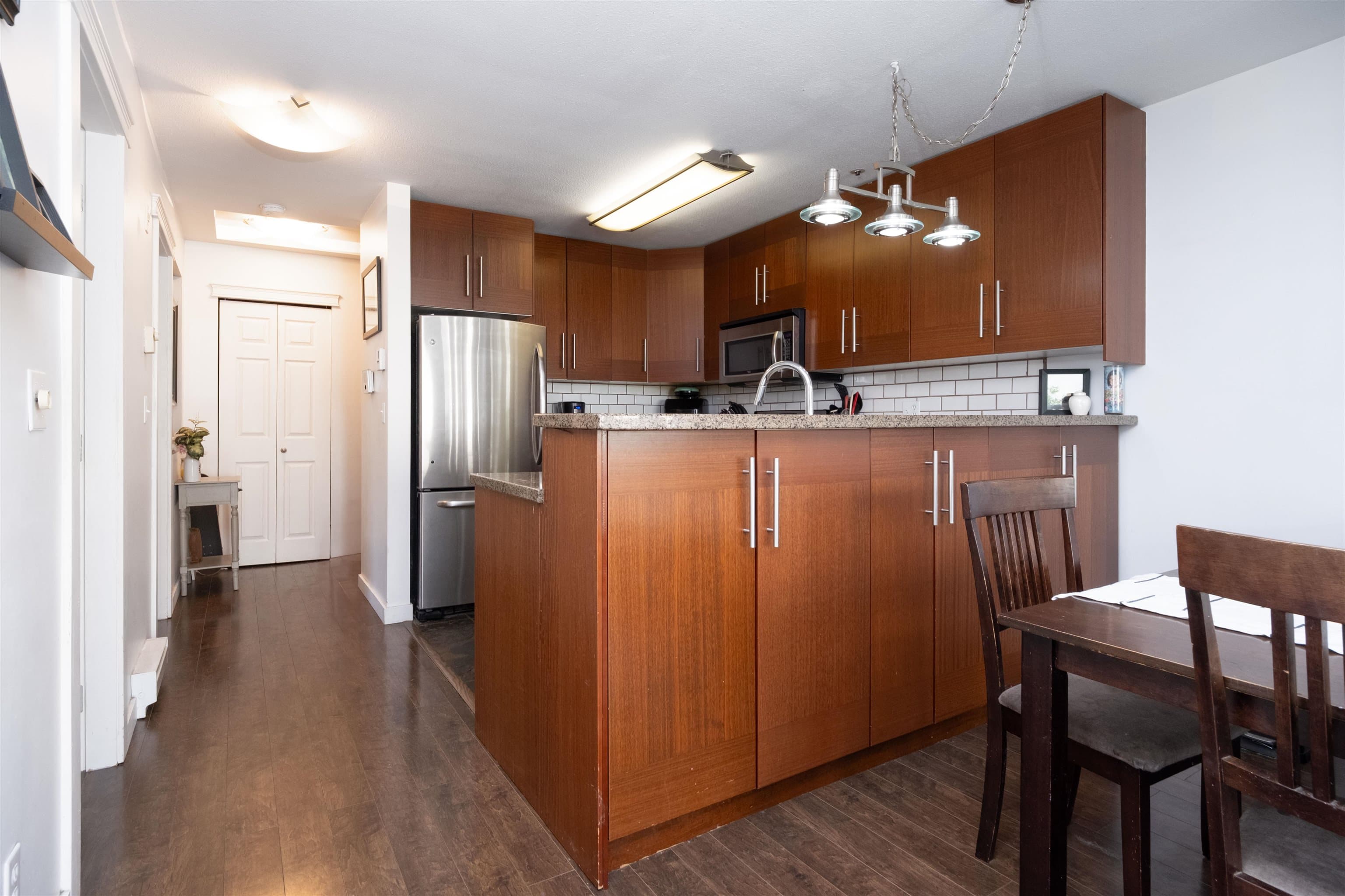 403 - 118 E 2nd Street, North Vancouver, V7L 1C3 — photo 5
