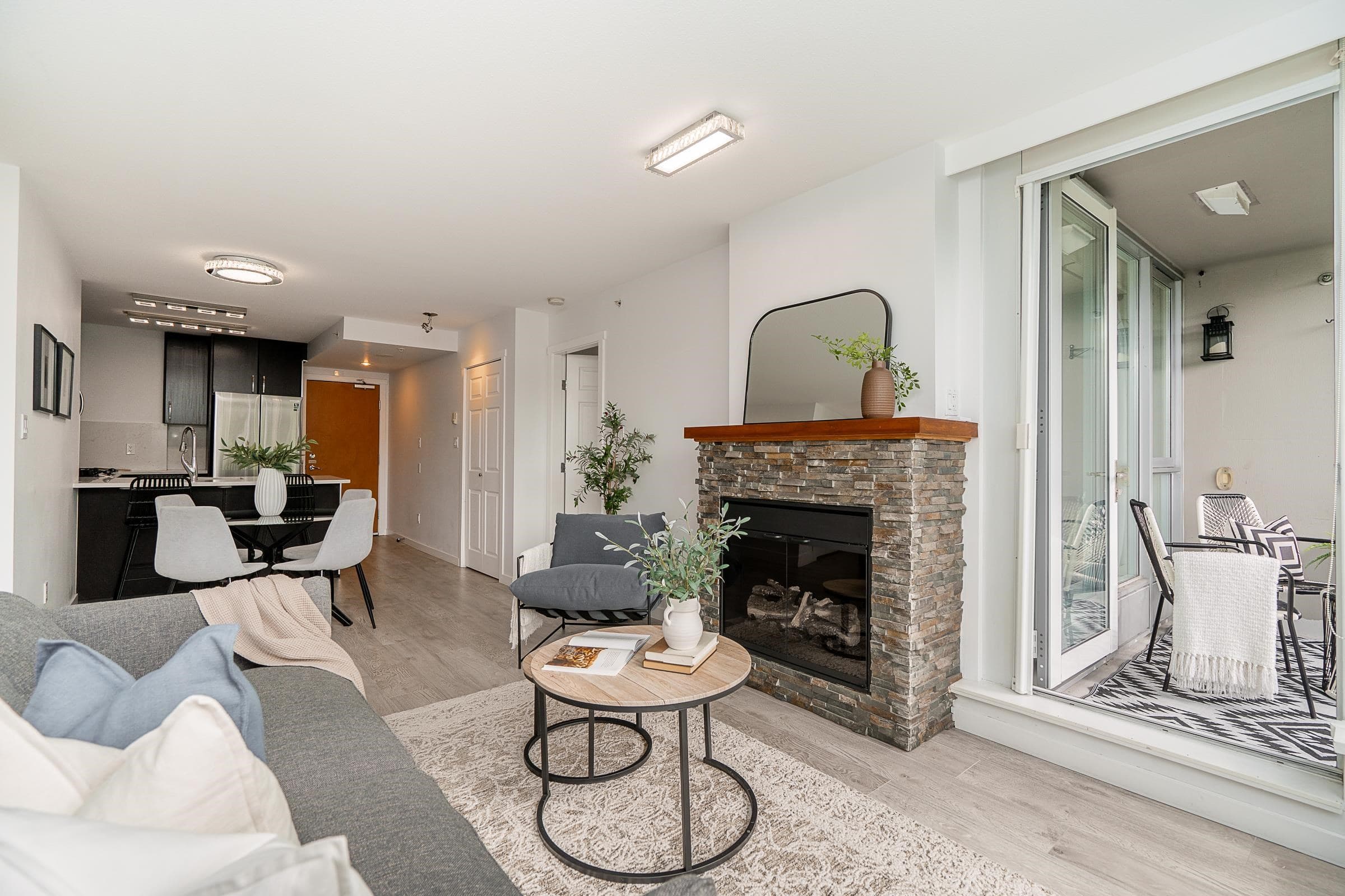 302 - 651 Nootka Way, Port Moody, V3H 0A1 — photo 4