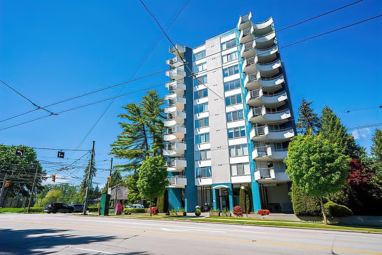 604 - 4691 W 10th Avenue, Vancouver, V6R 2J3 — photo 2