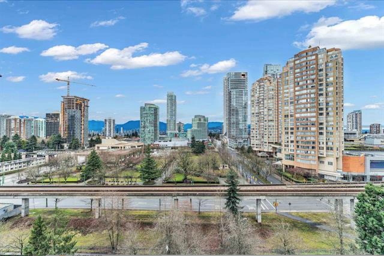 809 - 6383 Mckay, Burnaby, V5H 0H8 — photo 2