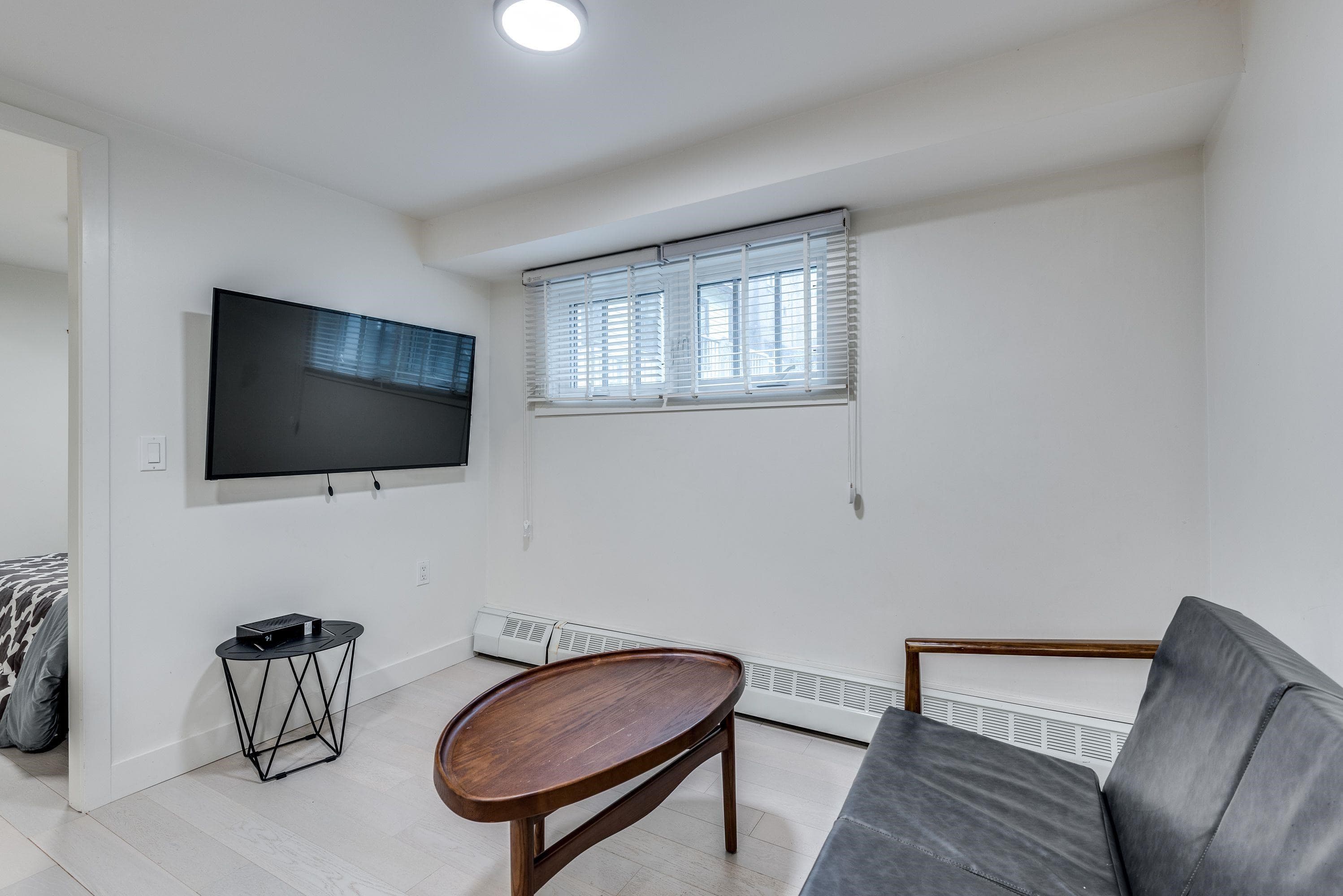 003 - 1425 Haro Street, Vancouver, V6G 1G2 — photo 4