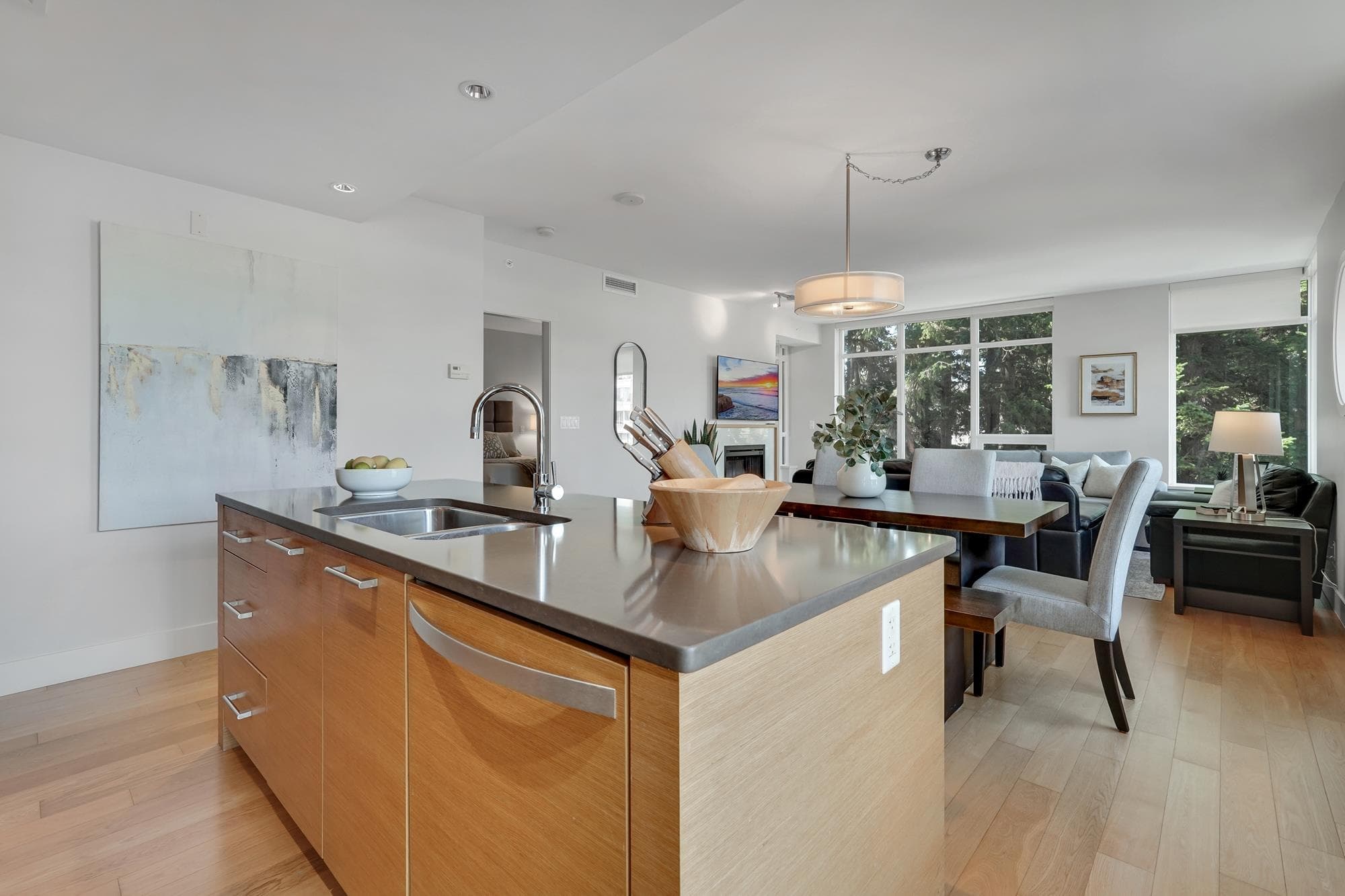 404 - 15152 Russell Avenue, White Rock, V4B 0A3 — photo 4