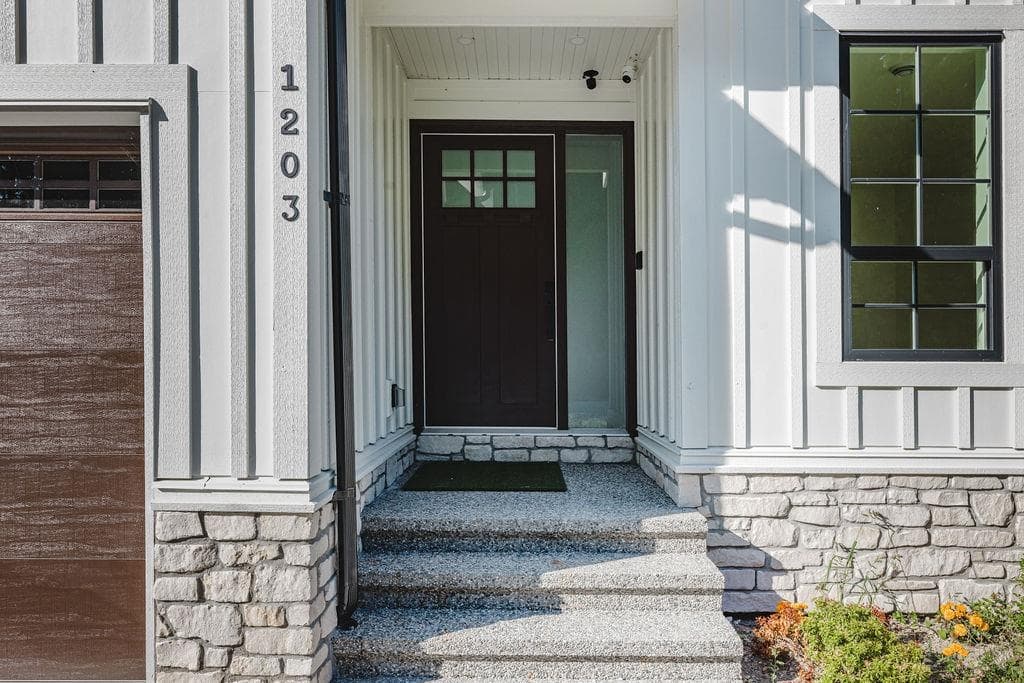 1203 Castle Road, Gibsons, V0N 1V5 — photo 4