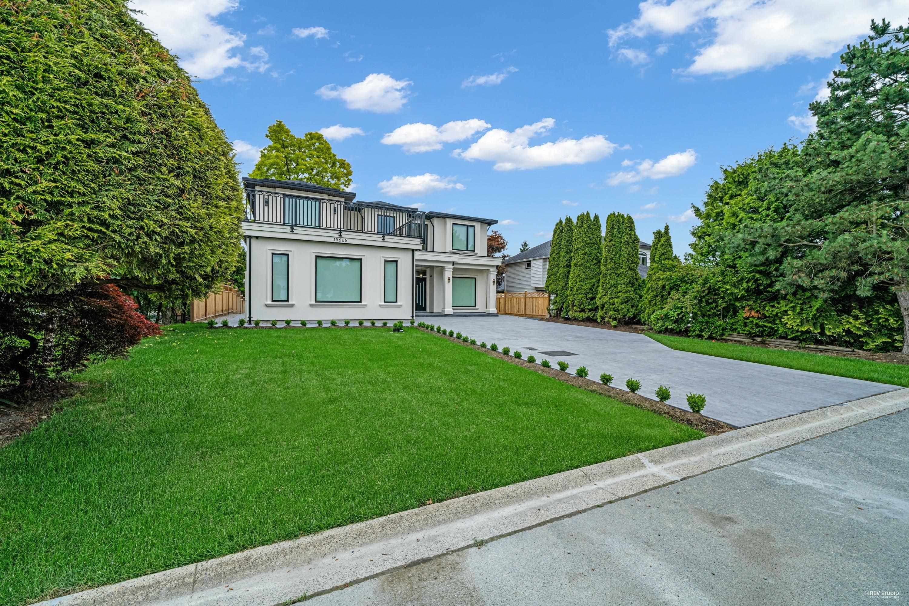 18668 56a Avenue, Surrey, V3S 7Y2 — photo 3