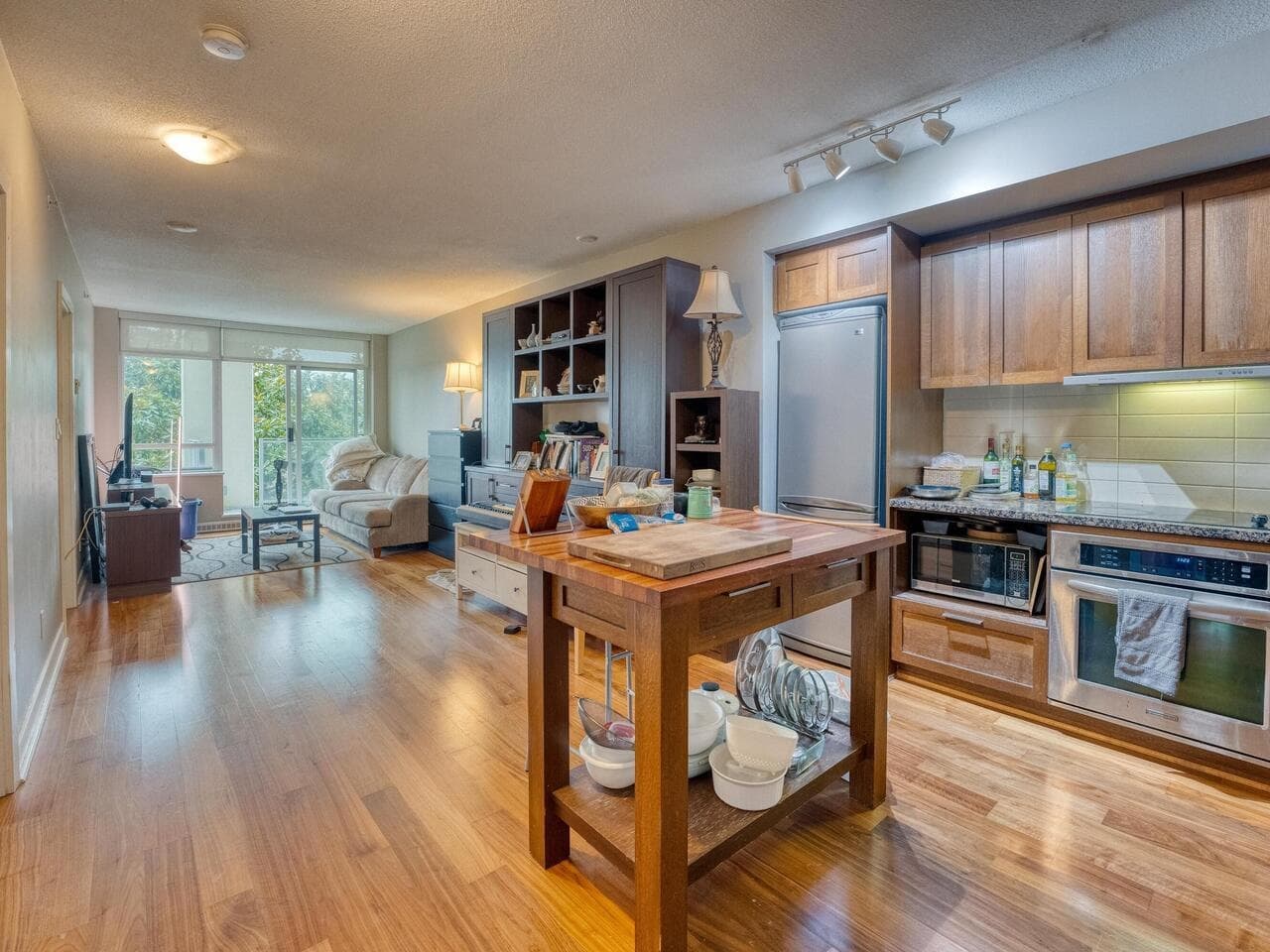 516 - 2268 W Broadway, Vancouver — sold