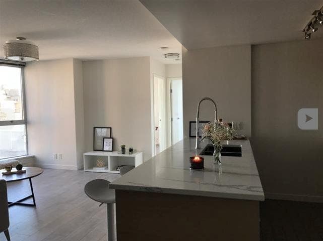 1710 - 788 Hamilton Street, Vancouver, V6B 0E9 — photo 3