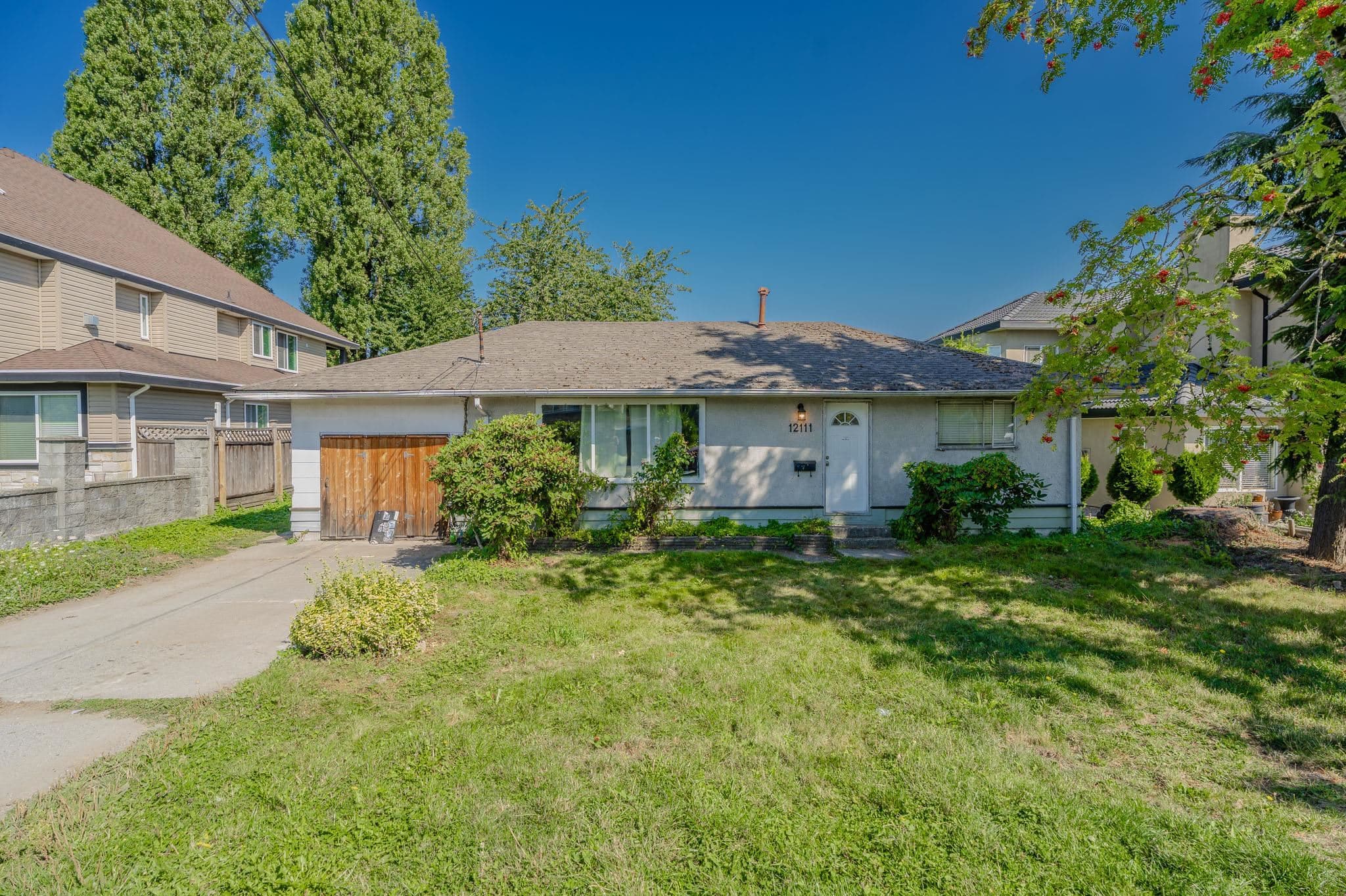 12111 84 Avenue, Surrey