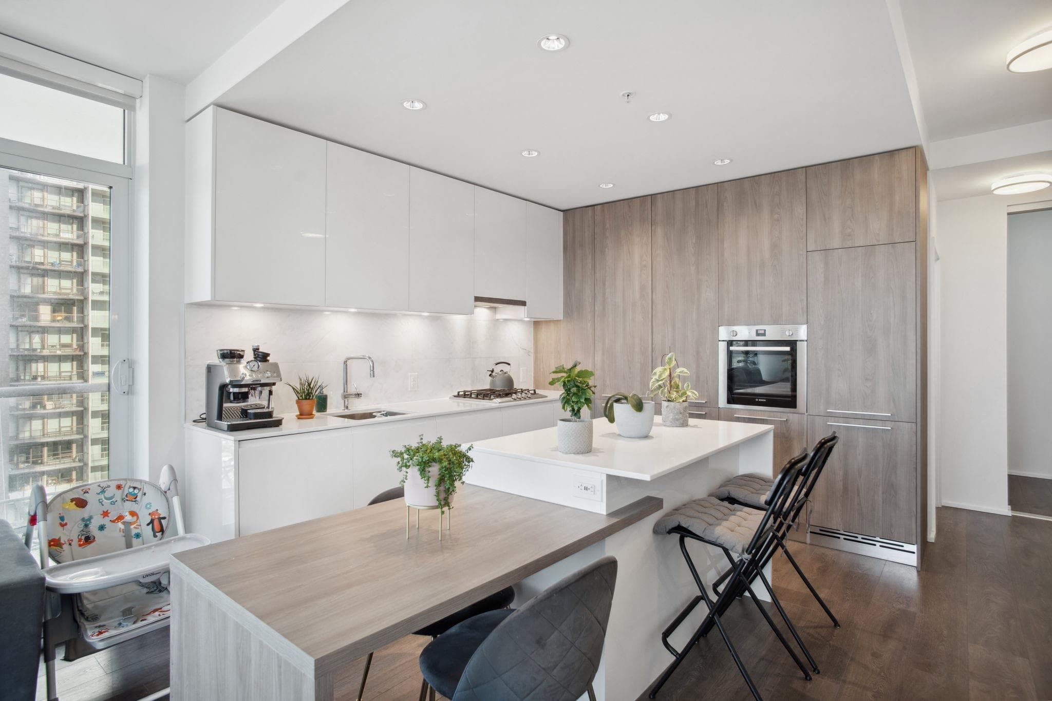 2812 - 1955 Alpha Way, Burnaby, V5C 0K6 — photo 4