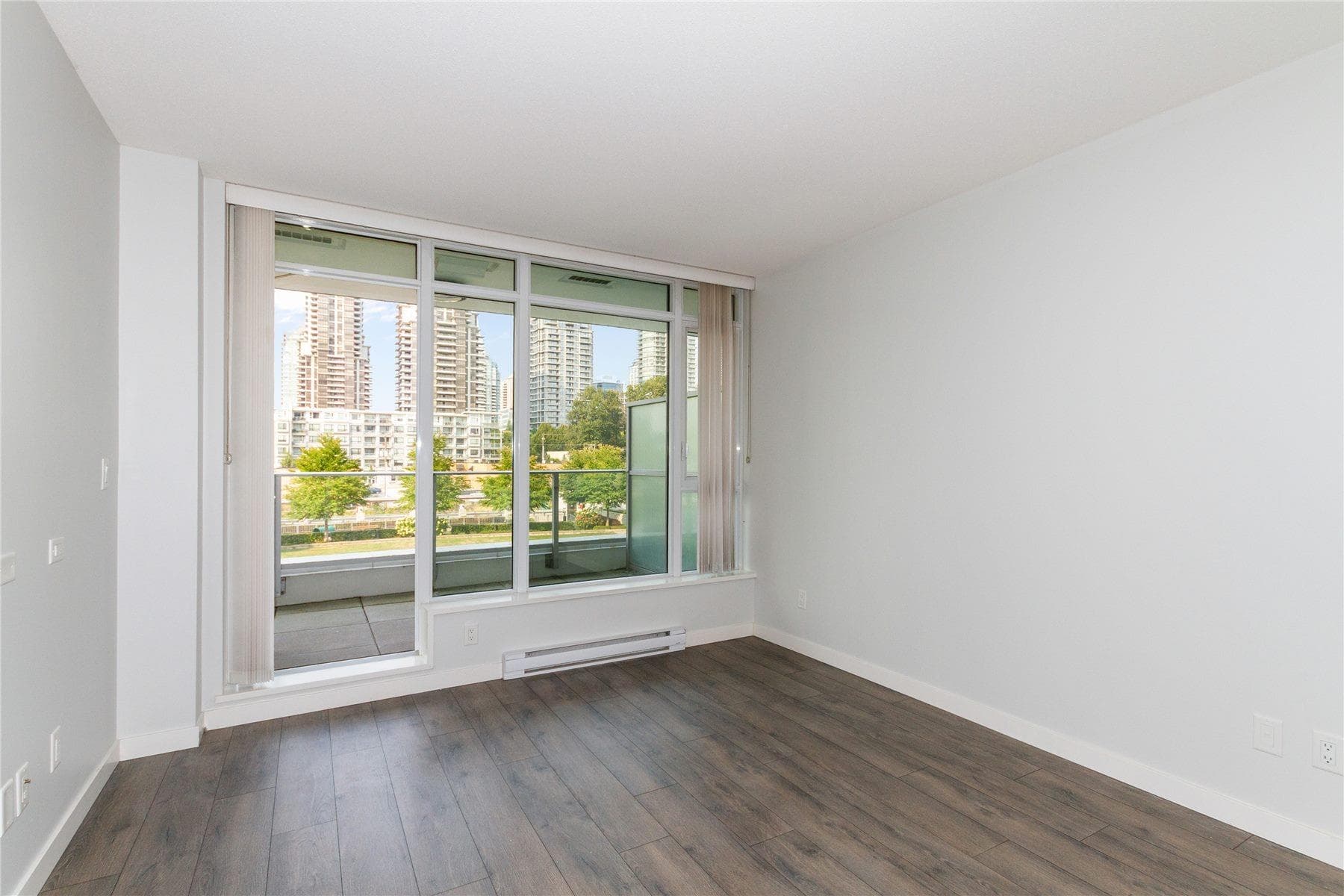 409 - 2388 Madison Avenue, Burnaby, V5C 0K8 — photo 2