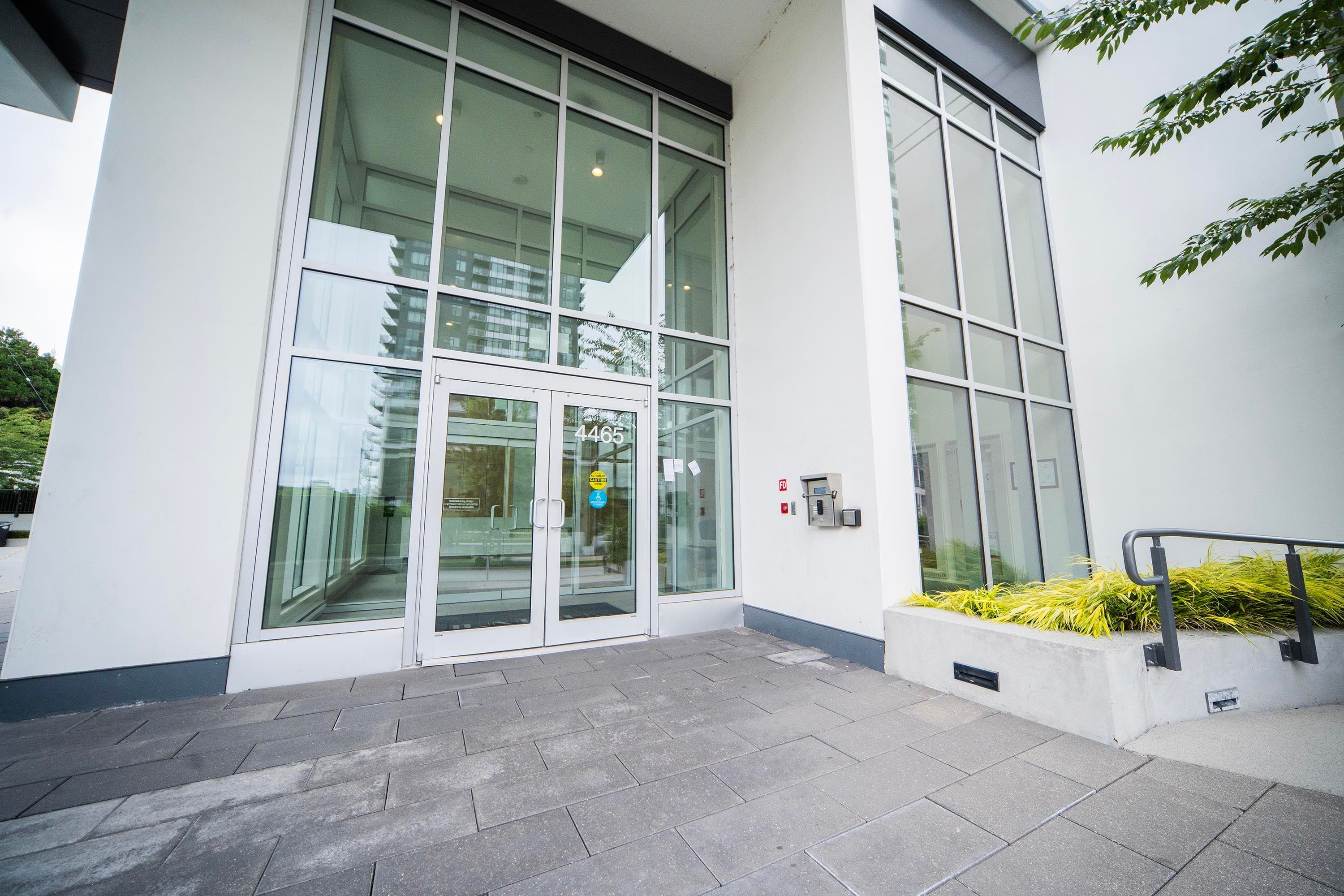 607 - 4465 Juneau Street, Burnaby, V5C 0L8 — photo 3