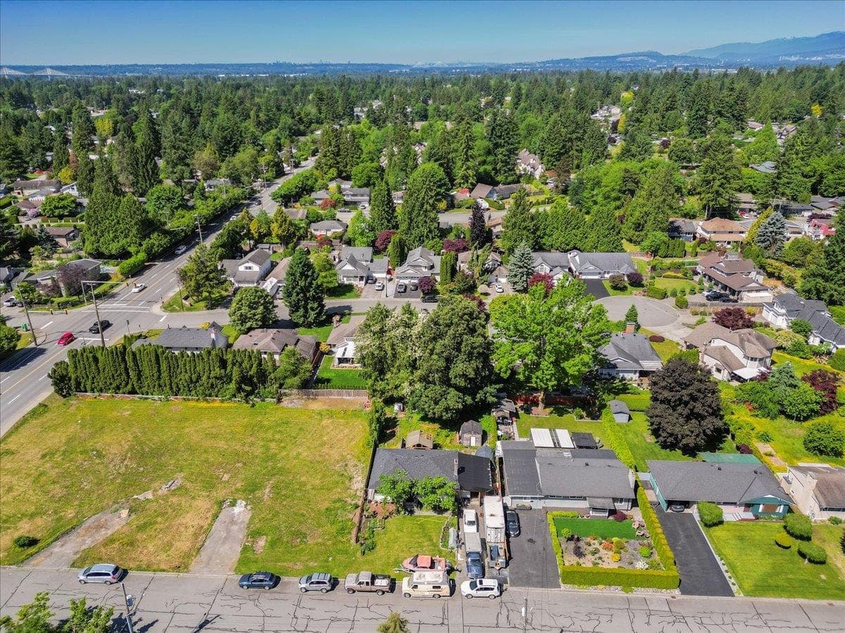 12039 220 Street, Maple Ridge, V2X 5R6 — photo 3