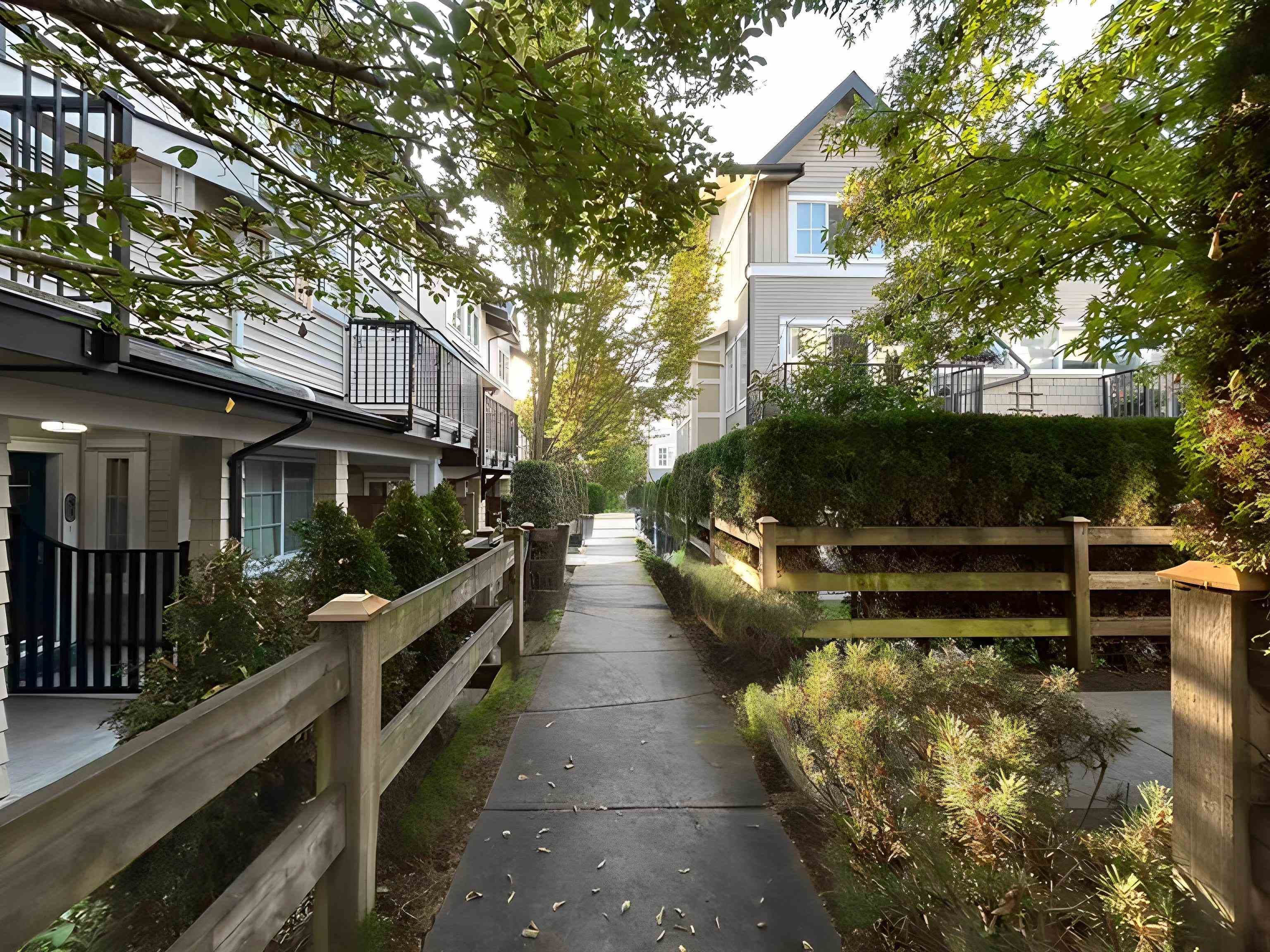 53 - 2450 161a Street, Surrey, V3Z 8K4 — photo 2