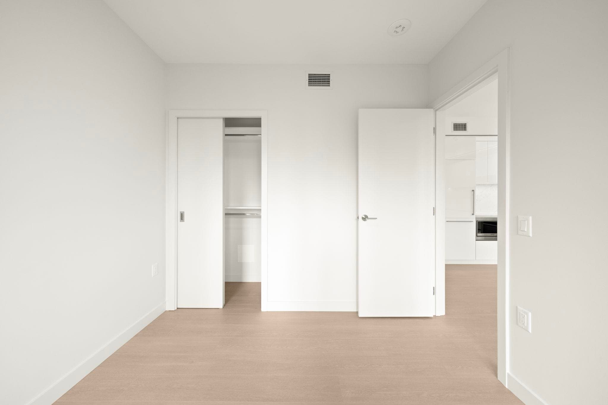 201 - 5987 Wilson Avenue, Burnaby, V5H 2R3 — photo 5