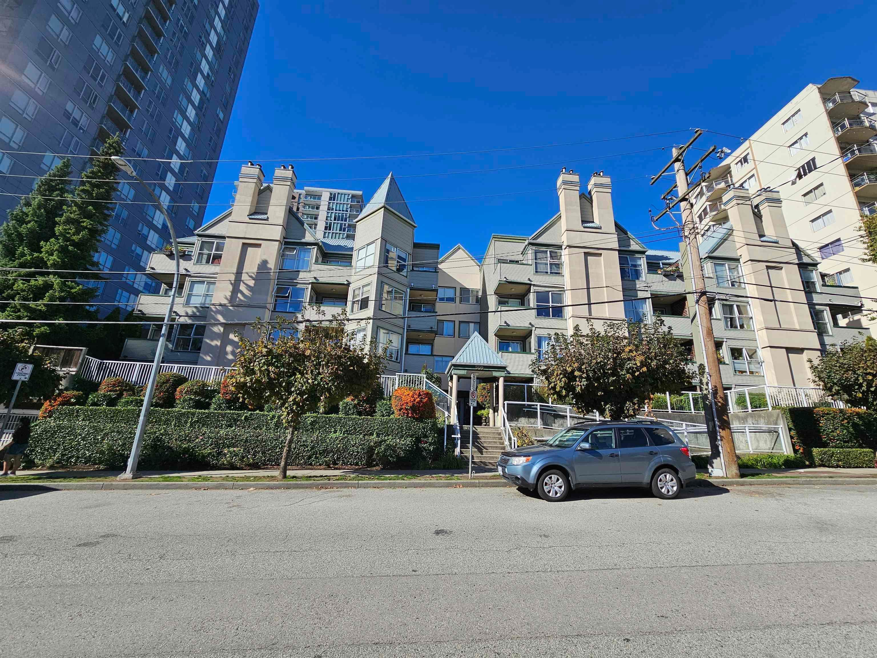 402 - 509 Carnarvon Street, New Westminster, V3L 5S4 — photo 1