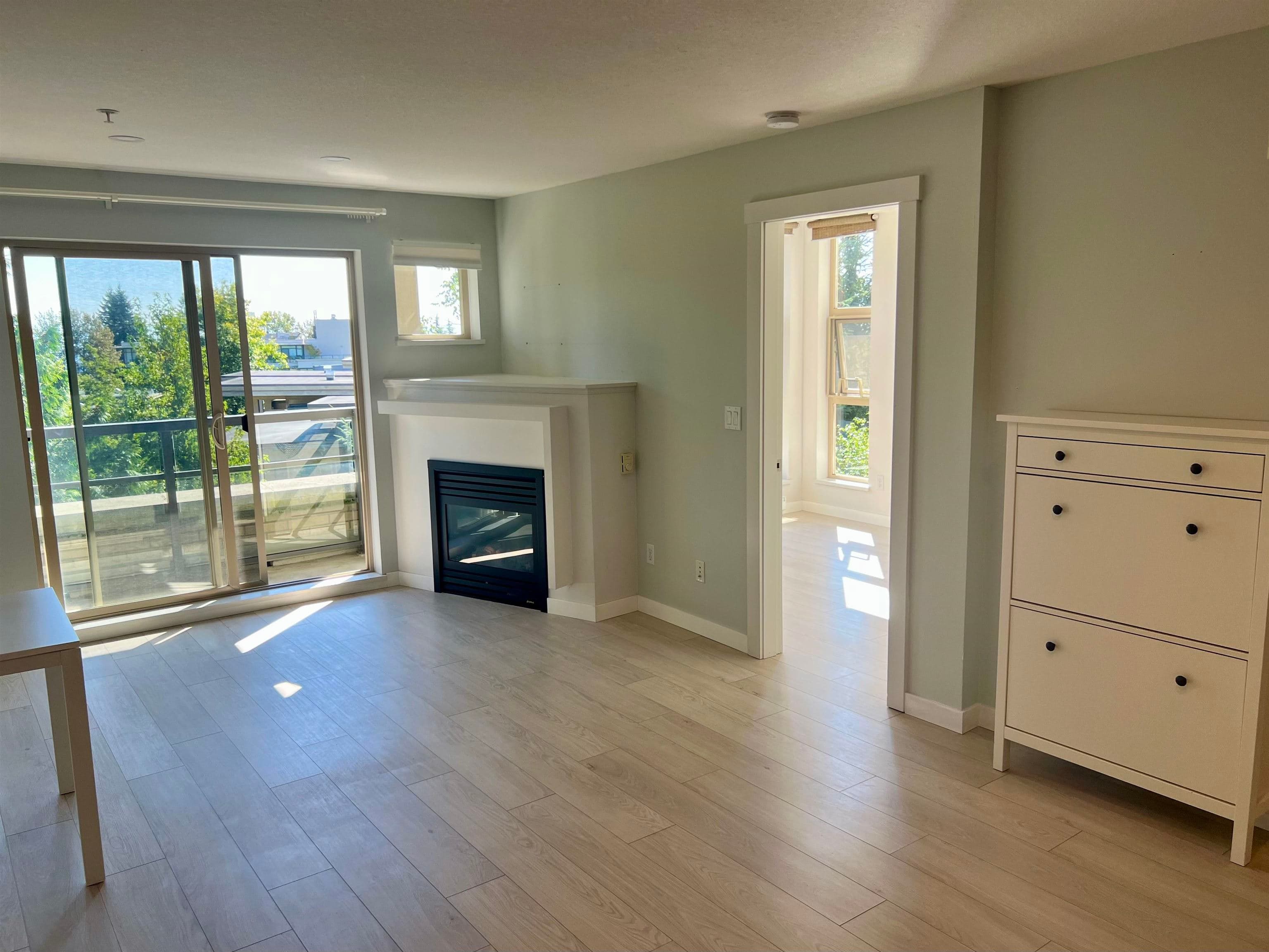 311 - 9329 University Crescent, Burnaby, V5A 4Y4 — photo 2