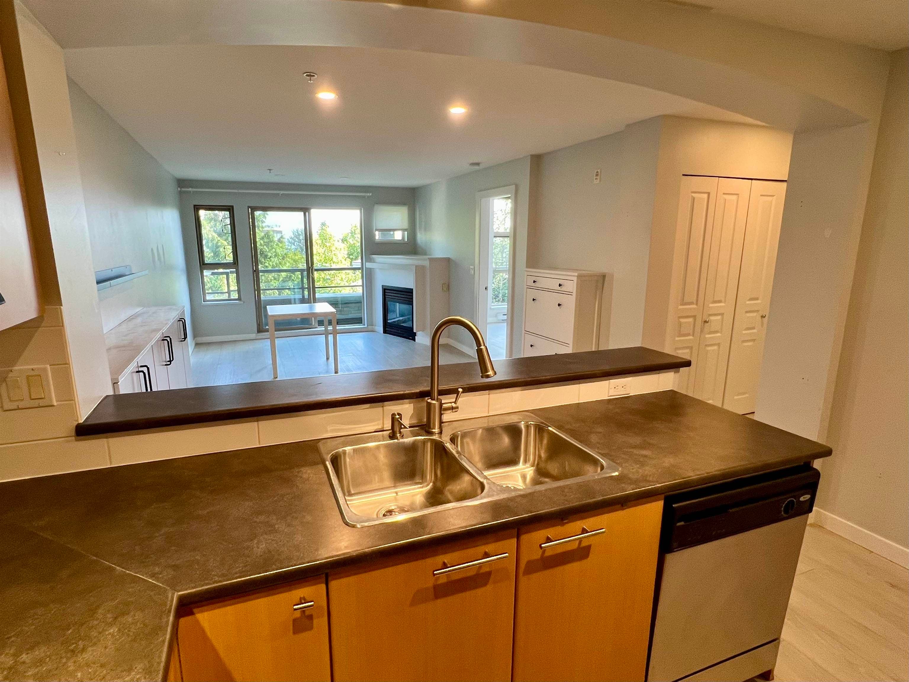 311 - 9329 University Crescent, Burnaby, V5A 4Y4 — photo 5