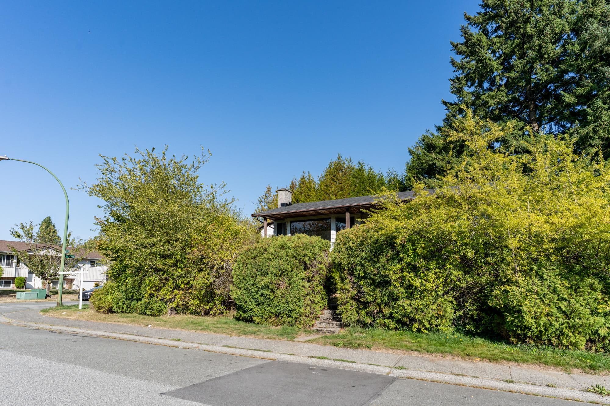 7946 116a Street, Delta, V4C 5Y4 — photo 2