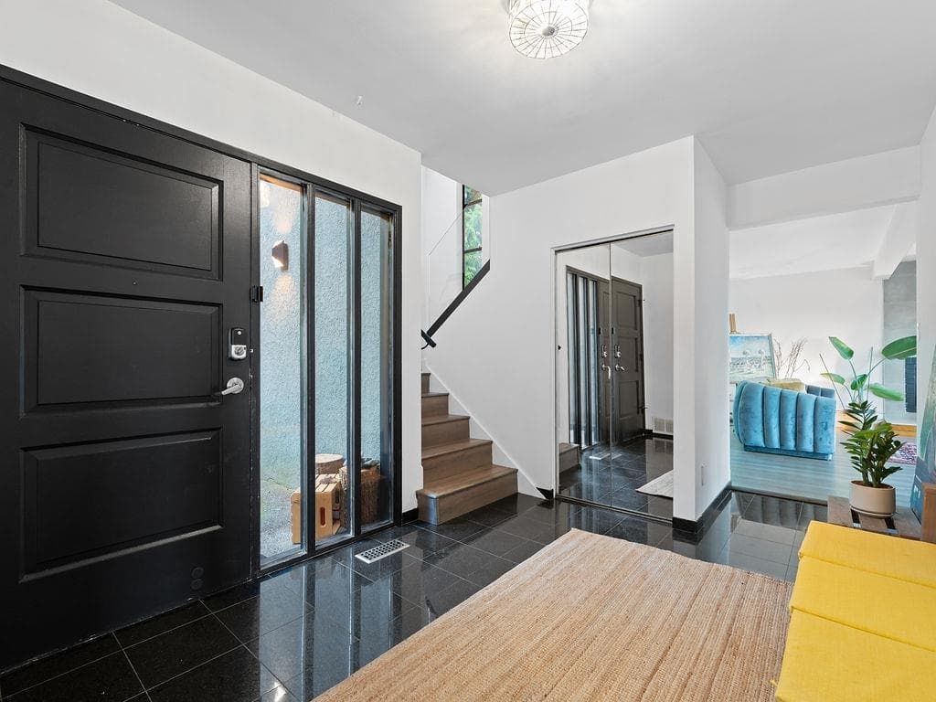 1040 Crestline Road, West Vancouver, V7S 2E2 — photo 2