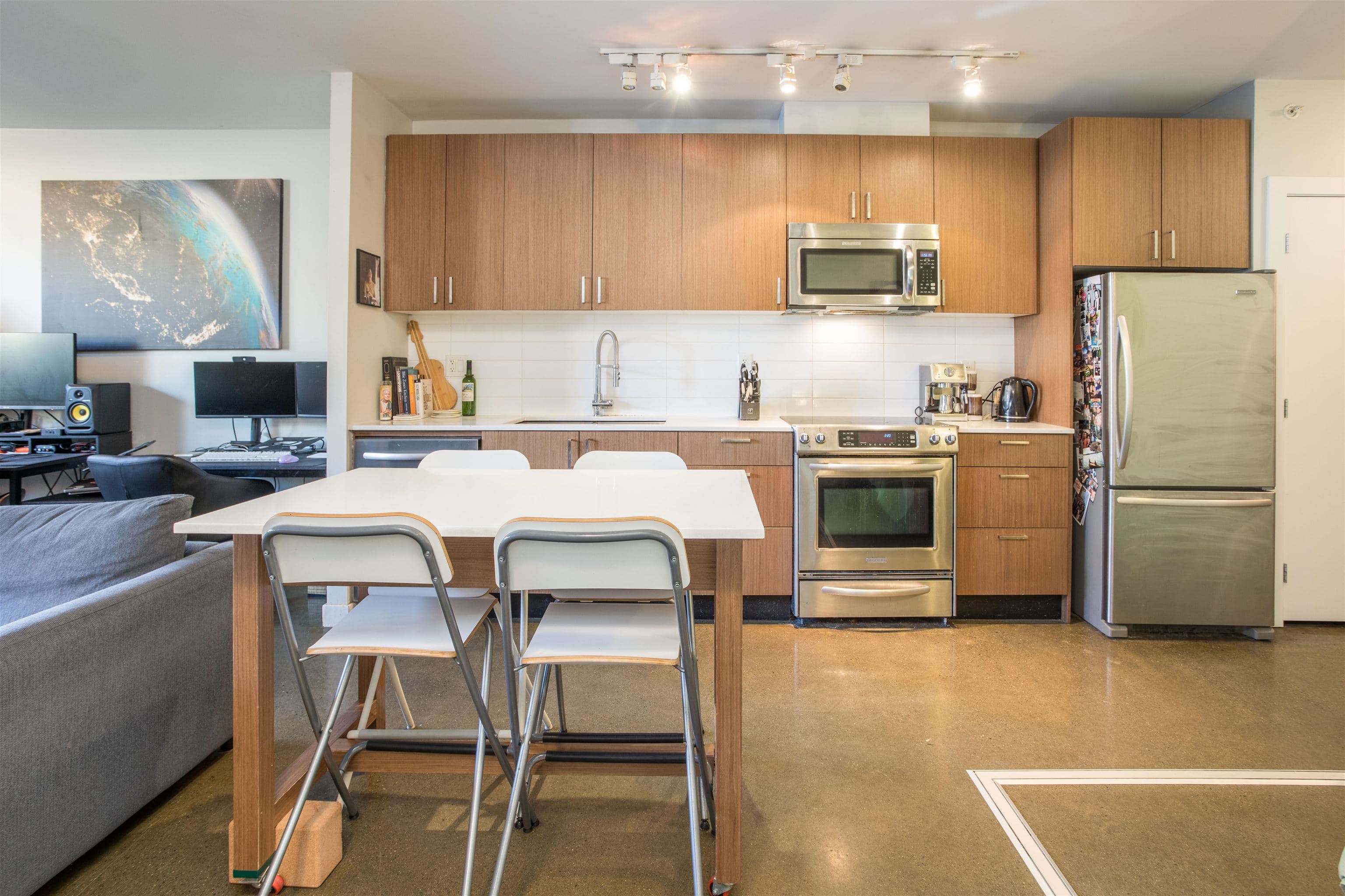 310 - 221 Union Street, Vancouver, V6A 0B4 — photo 5