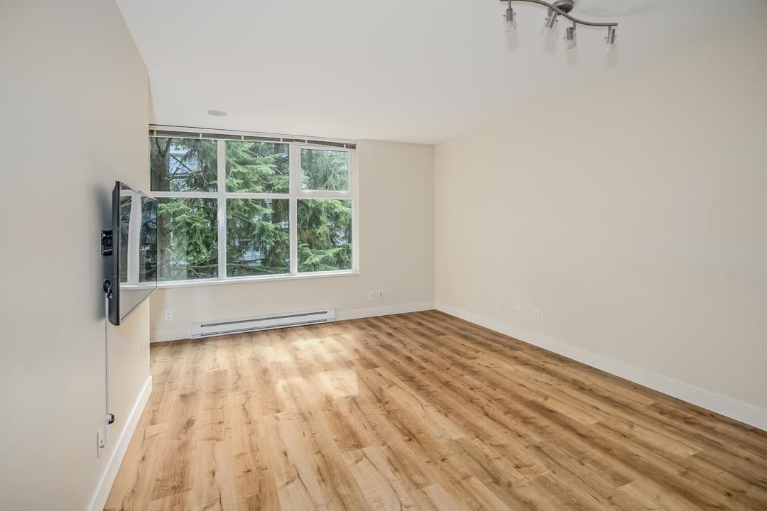 509 - 9262 University Crescent, Burnaby, V5A 0A4 — photo 2