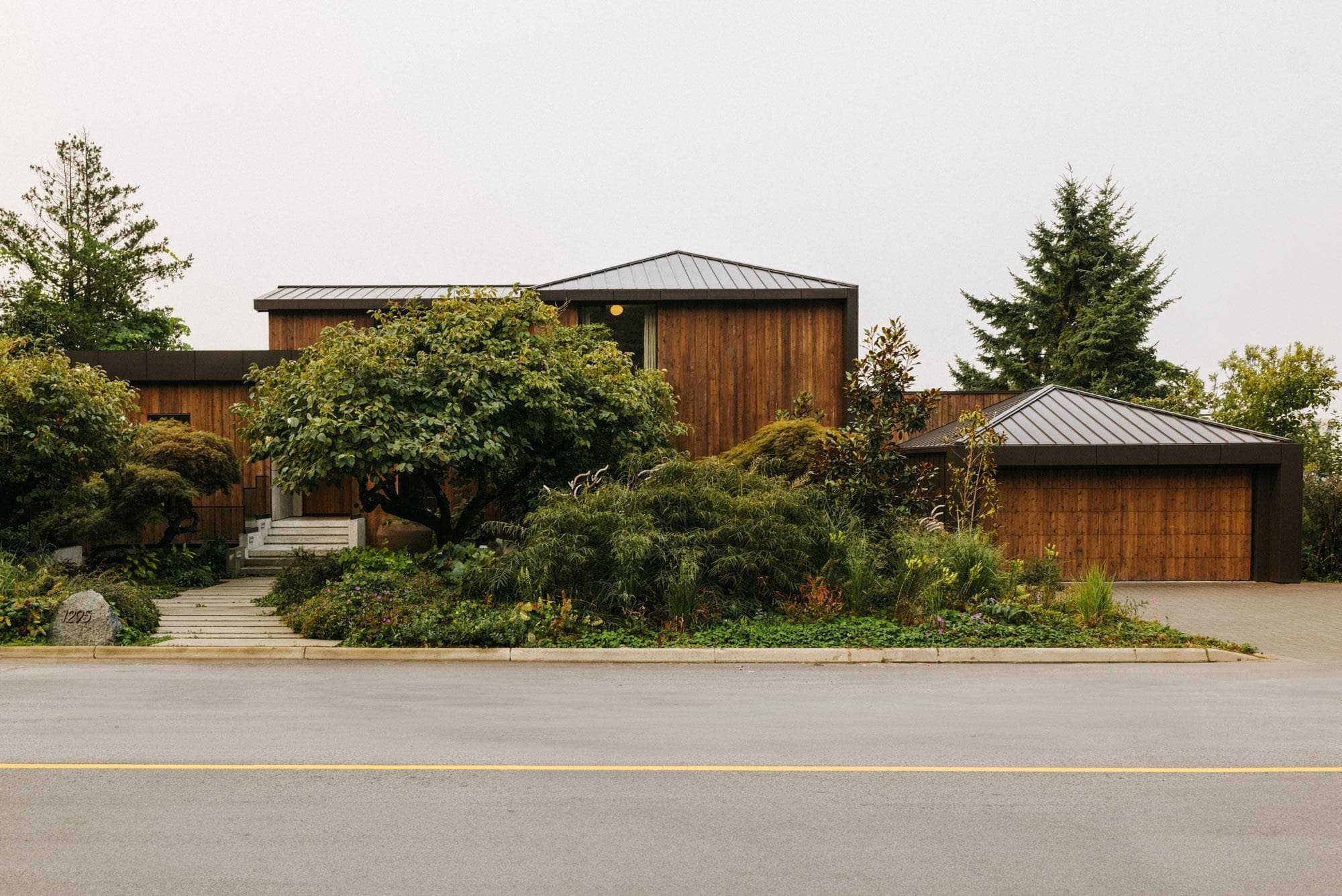 1295 W Keith Road, North Vancouver