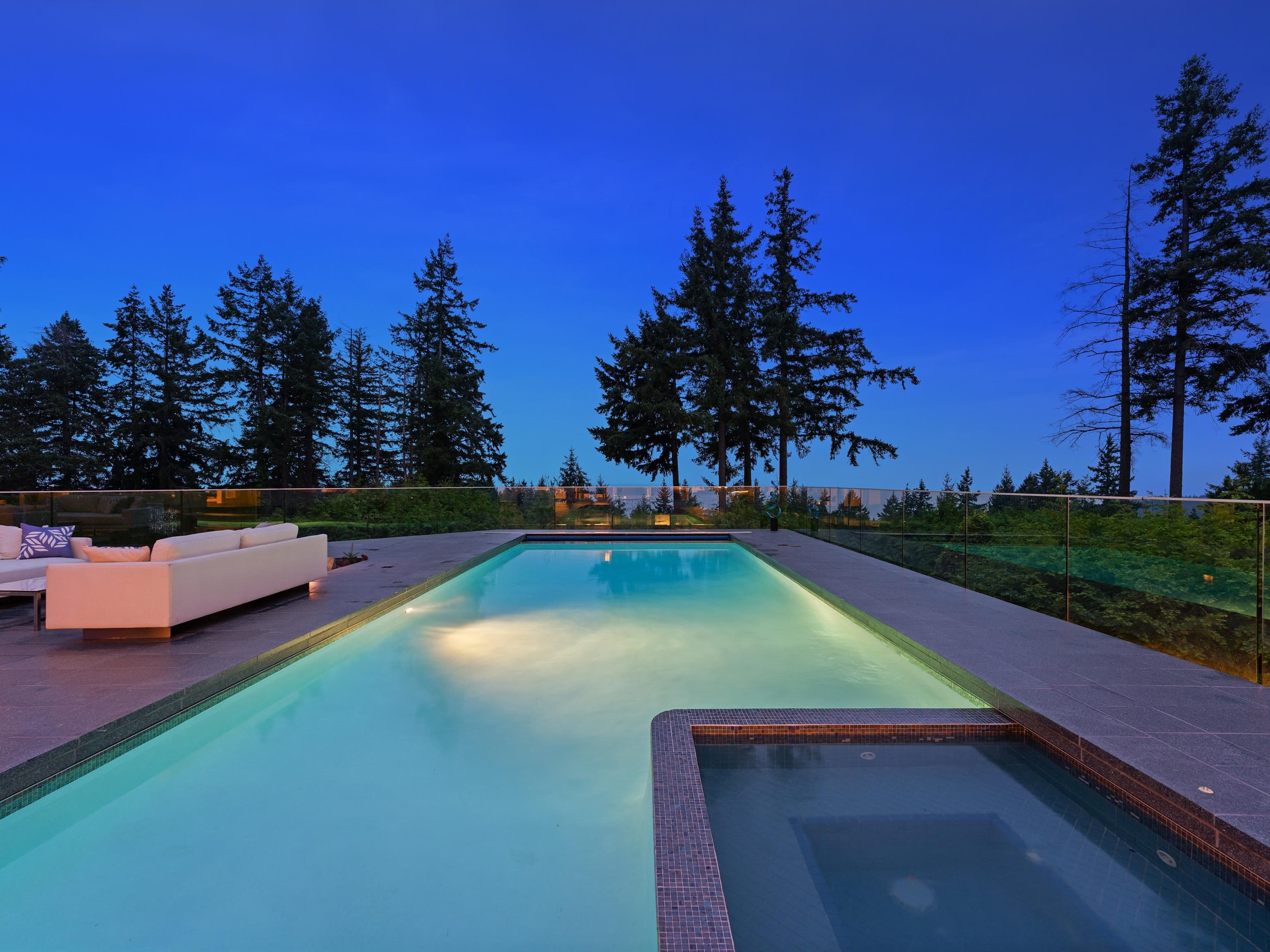 4514 Woodgreen Drive, West Vancouver, V7S 2V1 — photo 3