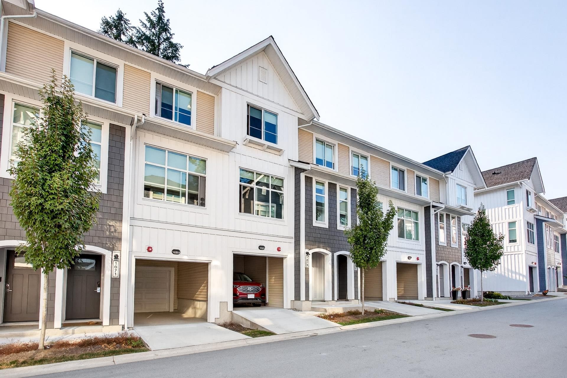 1070 - 11280 Pazarena Place, Maple Ridge, V2X 9H8 — photo 2