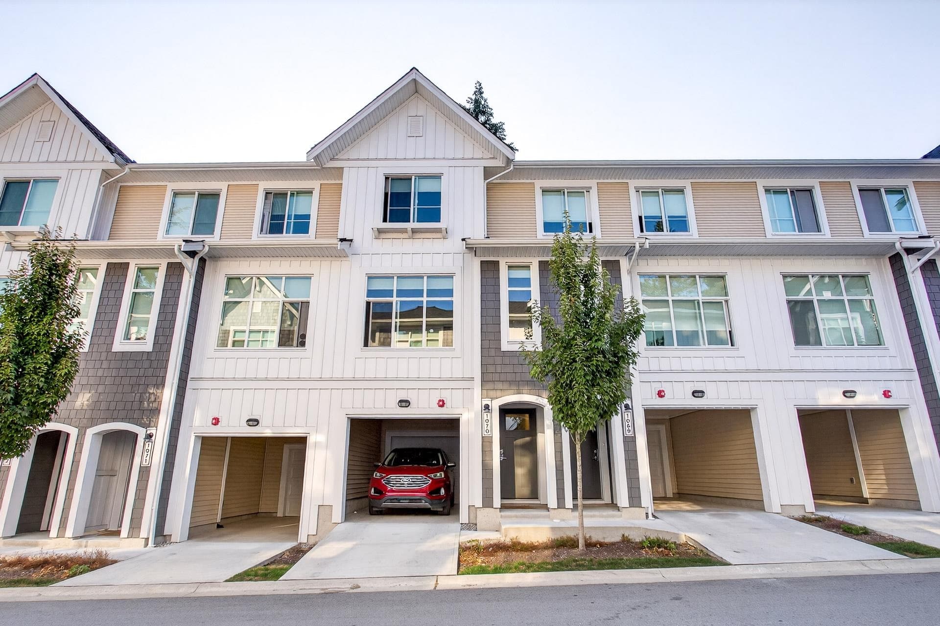 1070 - 11280 Pazarena Place, Maple Ridge