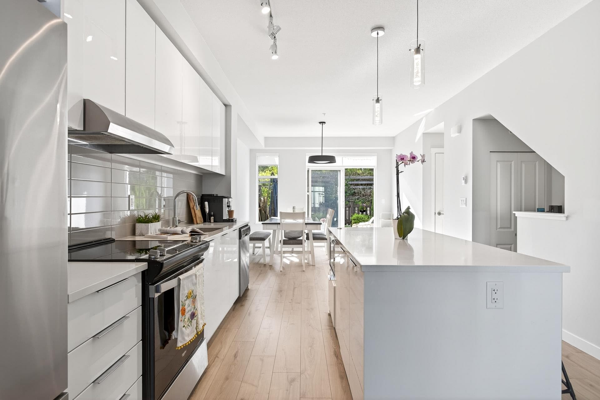 1070 - 11280 Pazarena Place, Maple Ridge, V2X 9H8 — photo 5