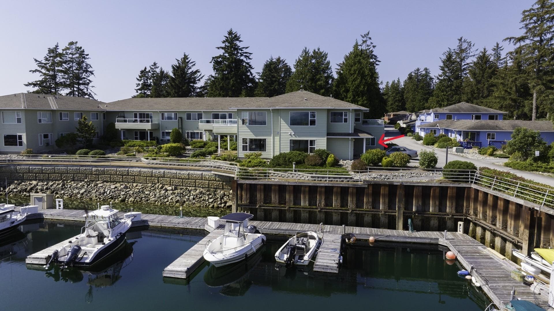 201 - 1585 Field Road, Sechelt