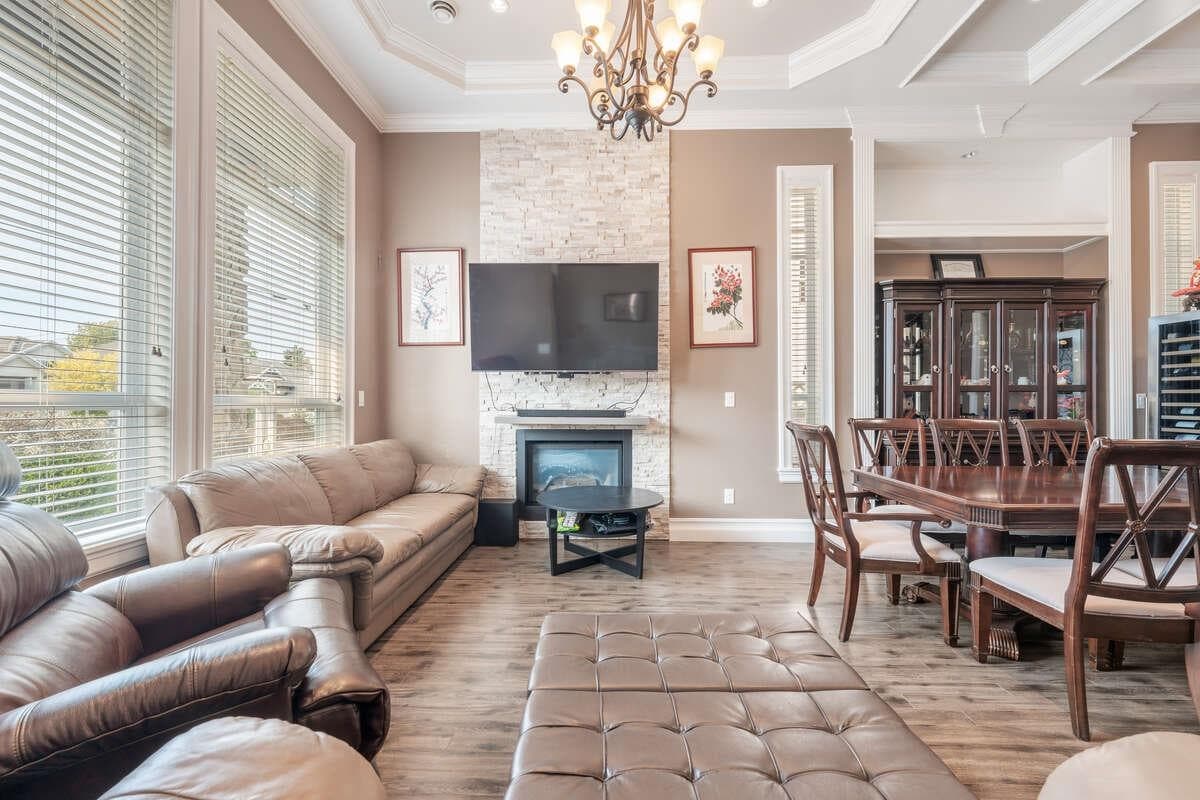 10938 131a Street, Surrey, V3T 3R7 — photo 3