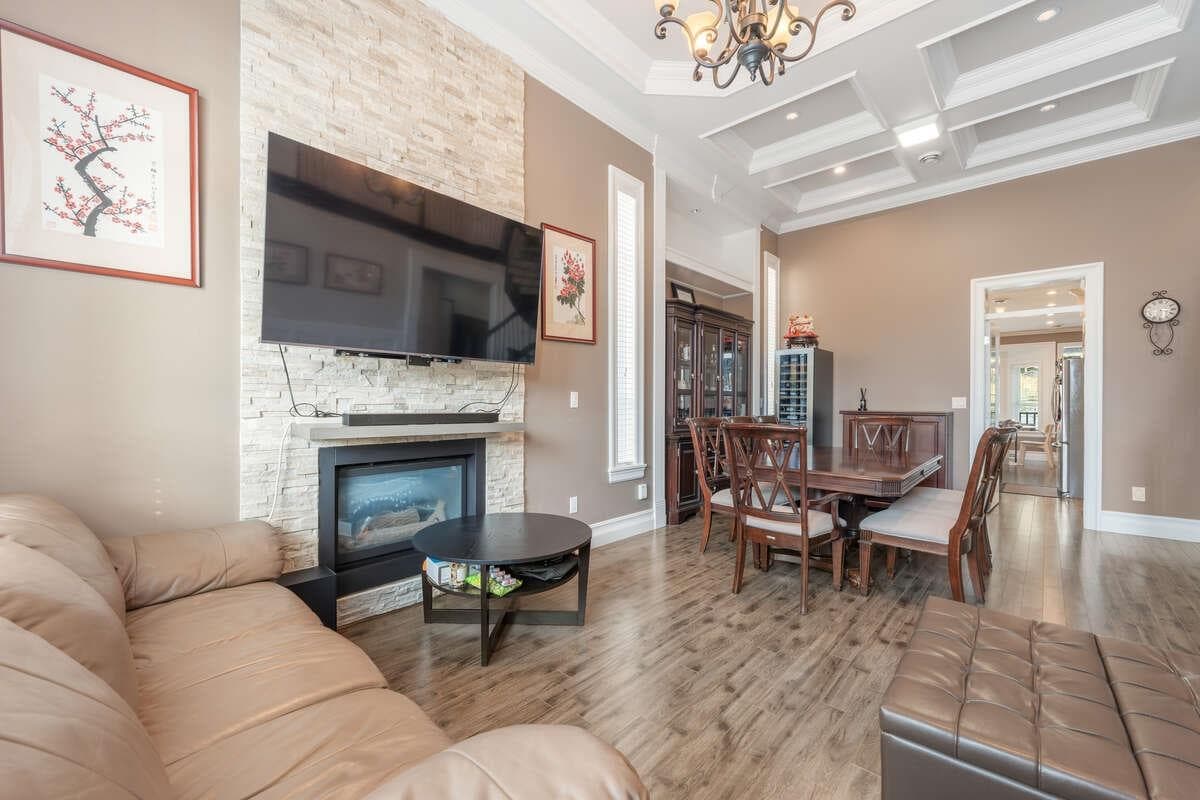 10938 131a Street, Surrey, V3T 3R7 — photo 5