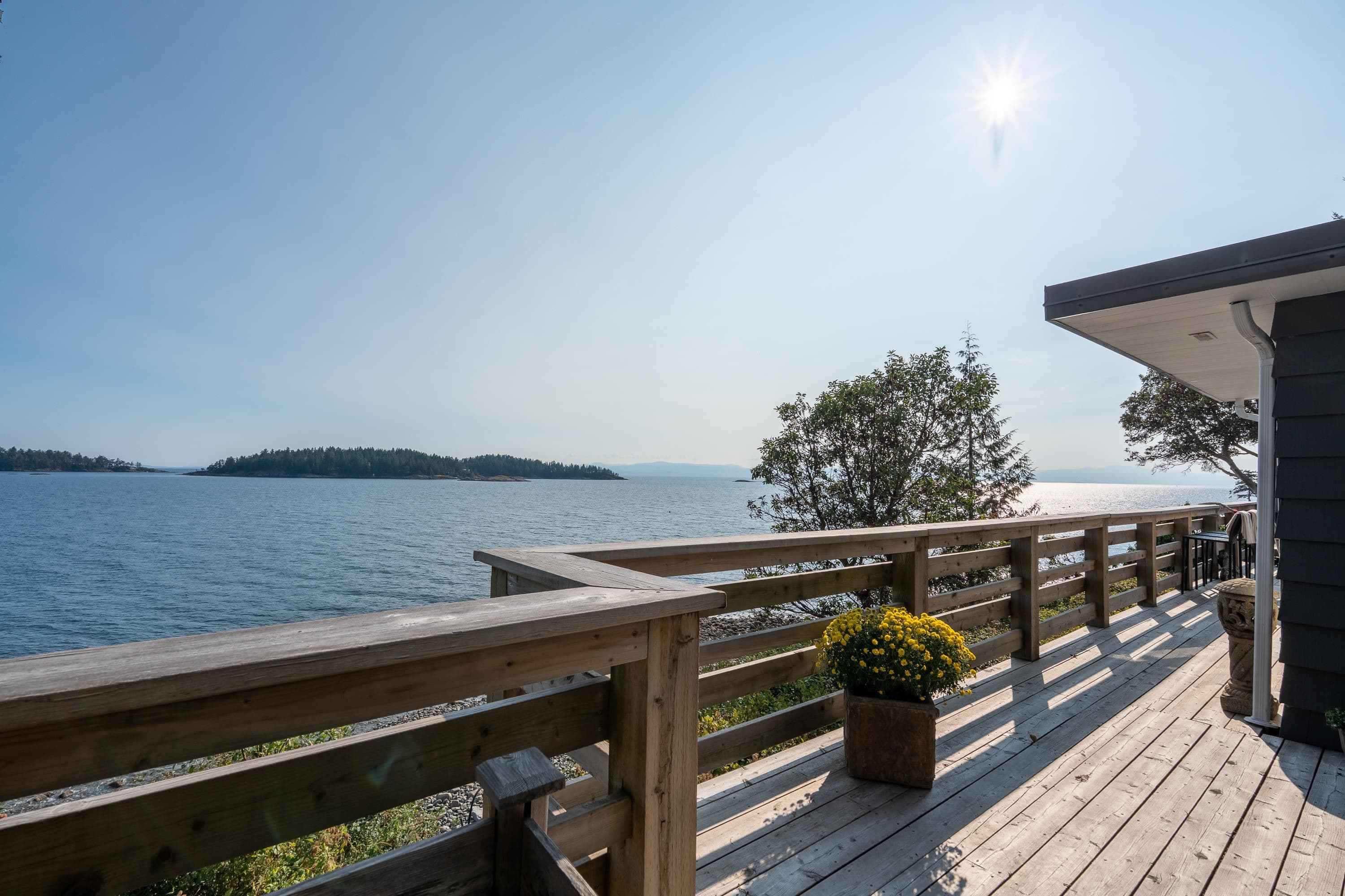 6669 Sunshine Coast Highway, Sechelt