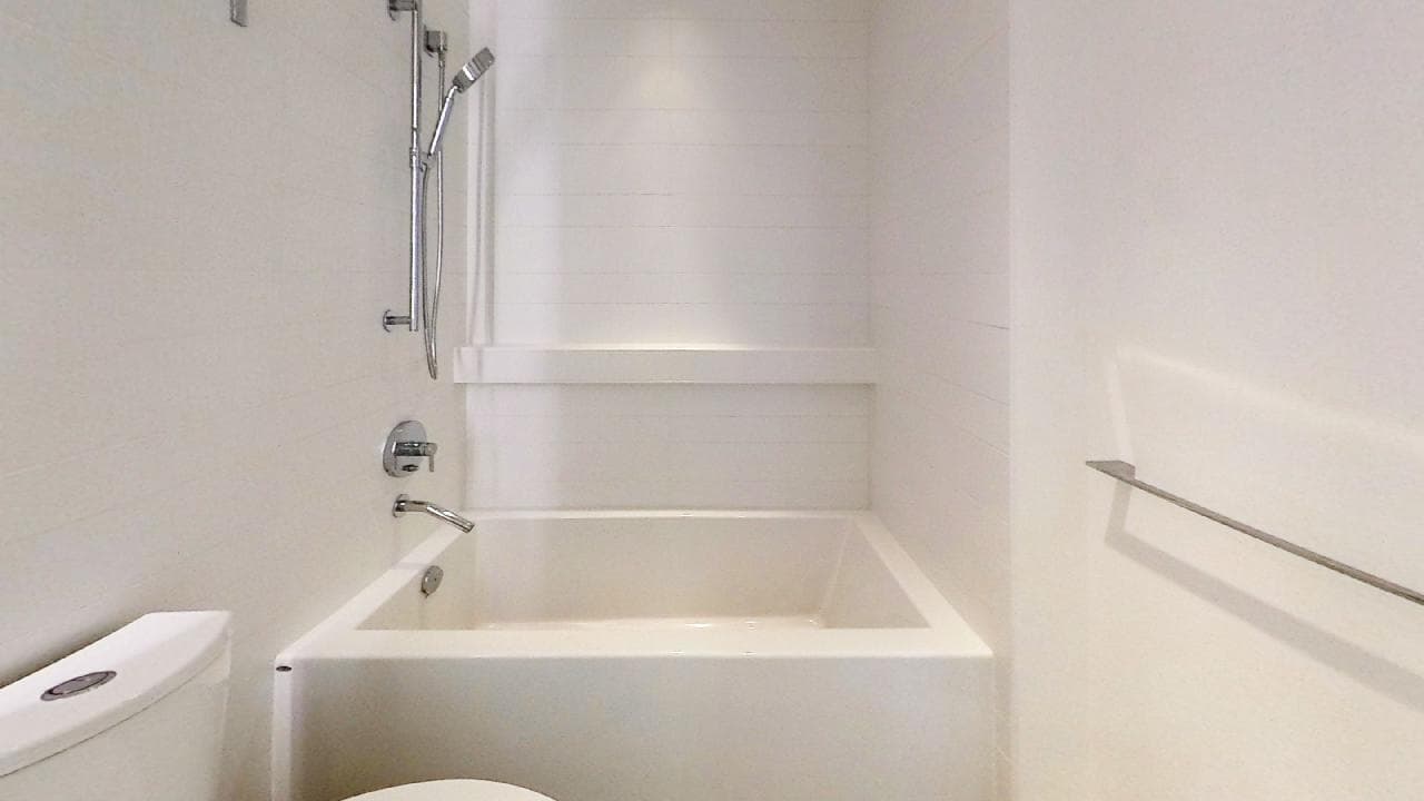 409 - 7388 Kingsway, Burnaby, V3N 3A5 — photo 5