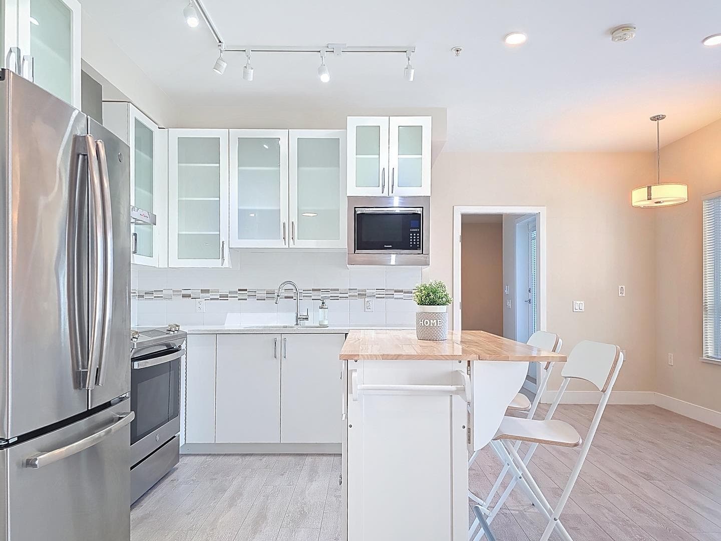 4882 Slocan, Vancouver, V5R 2A3 — photo 2