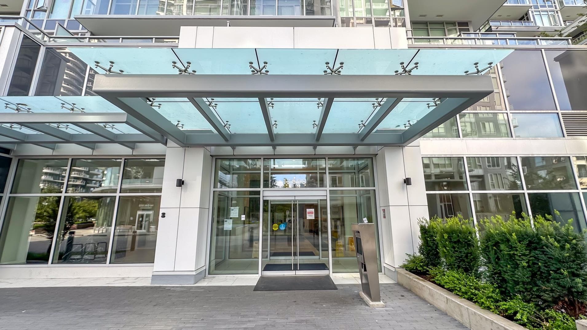 2211 - 13350 Central Avenue, Surrey