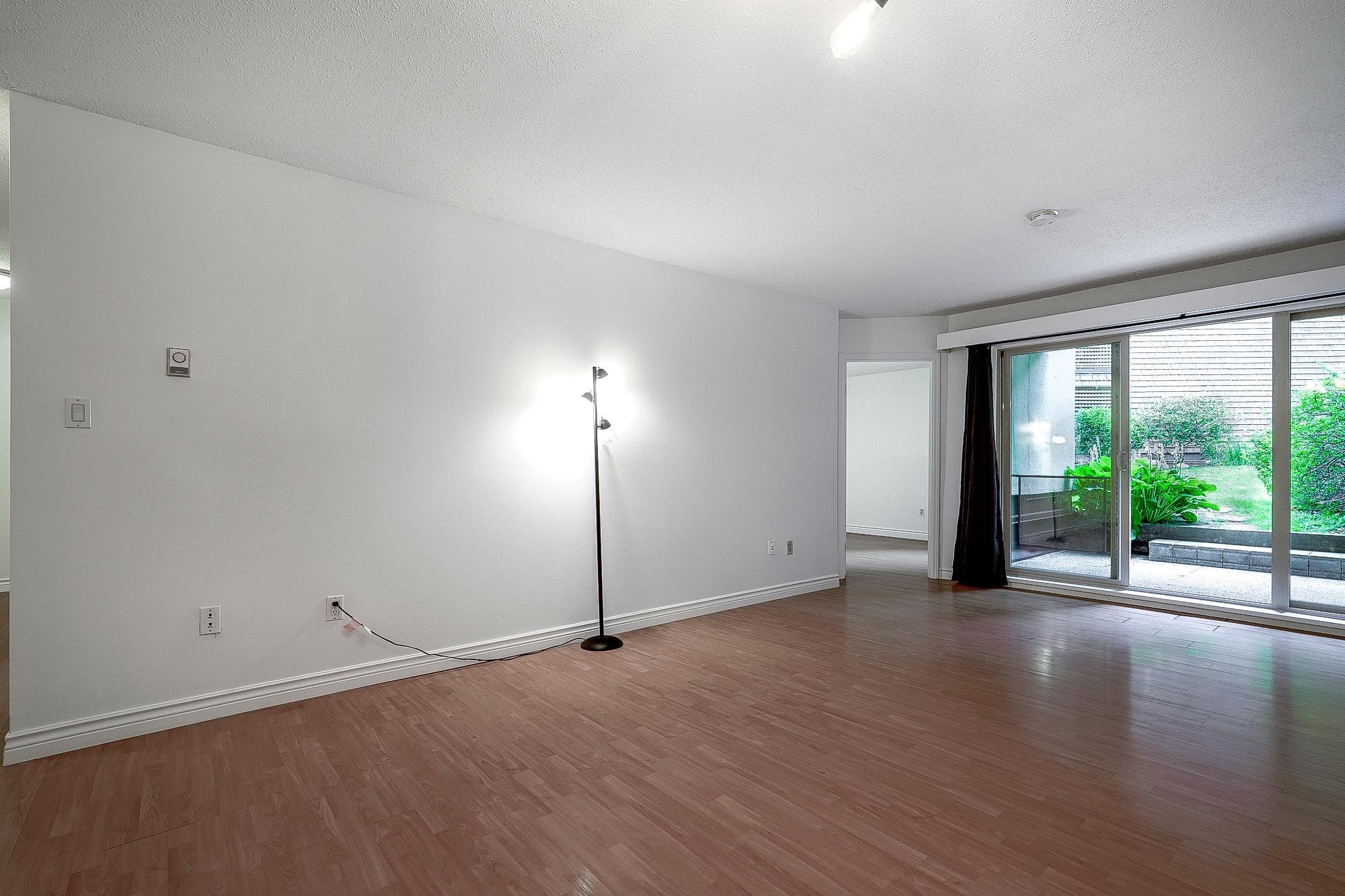 104 - 9857 Manchester Drive, Burnaby, V3N 4P5 — photo 3