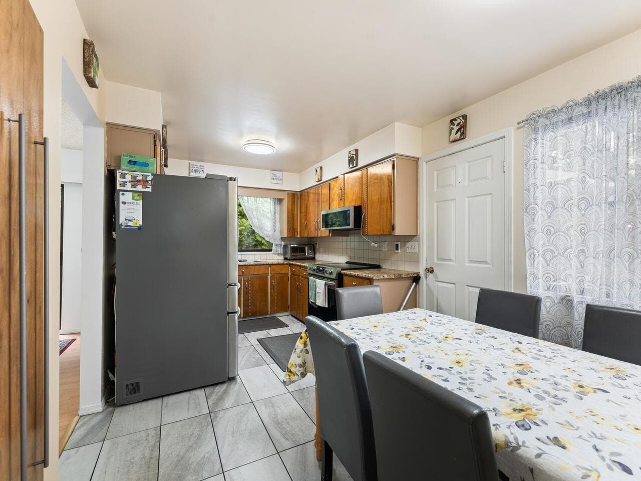 540 Schoolhouse Street, Coquitlam, V3J 5P1 — photo 5