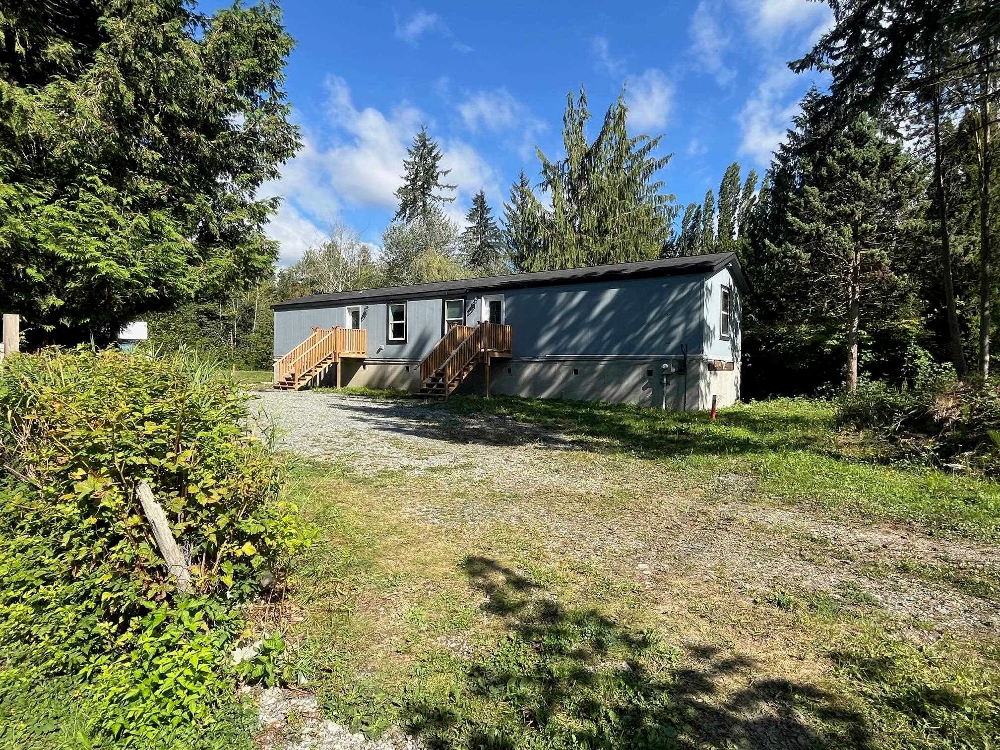 25511 Dewdney Trunk Road, Maple Ridge, V4R 1X8 — photo 2