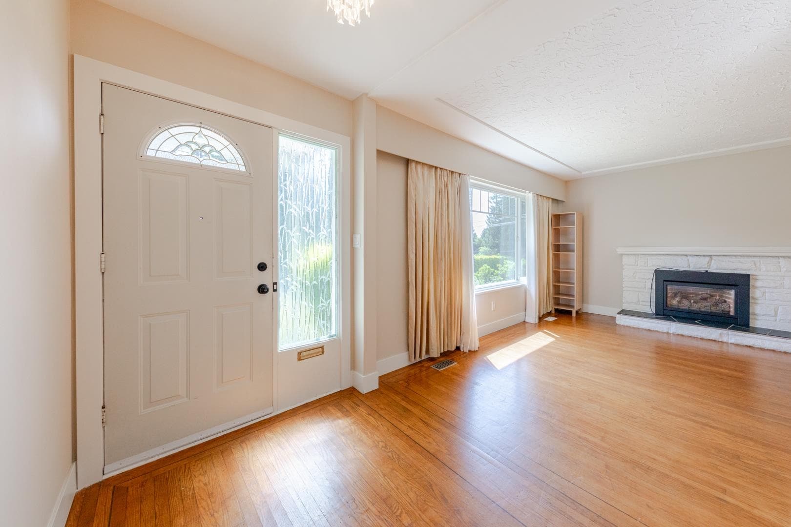 3729 Wellington Street, Port Coquitlam, V3B 3Y9 — photo 5