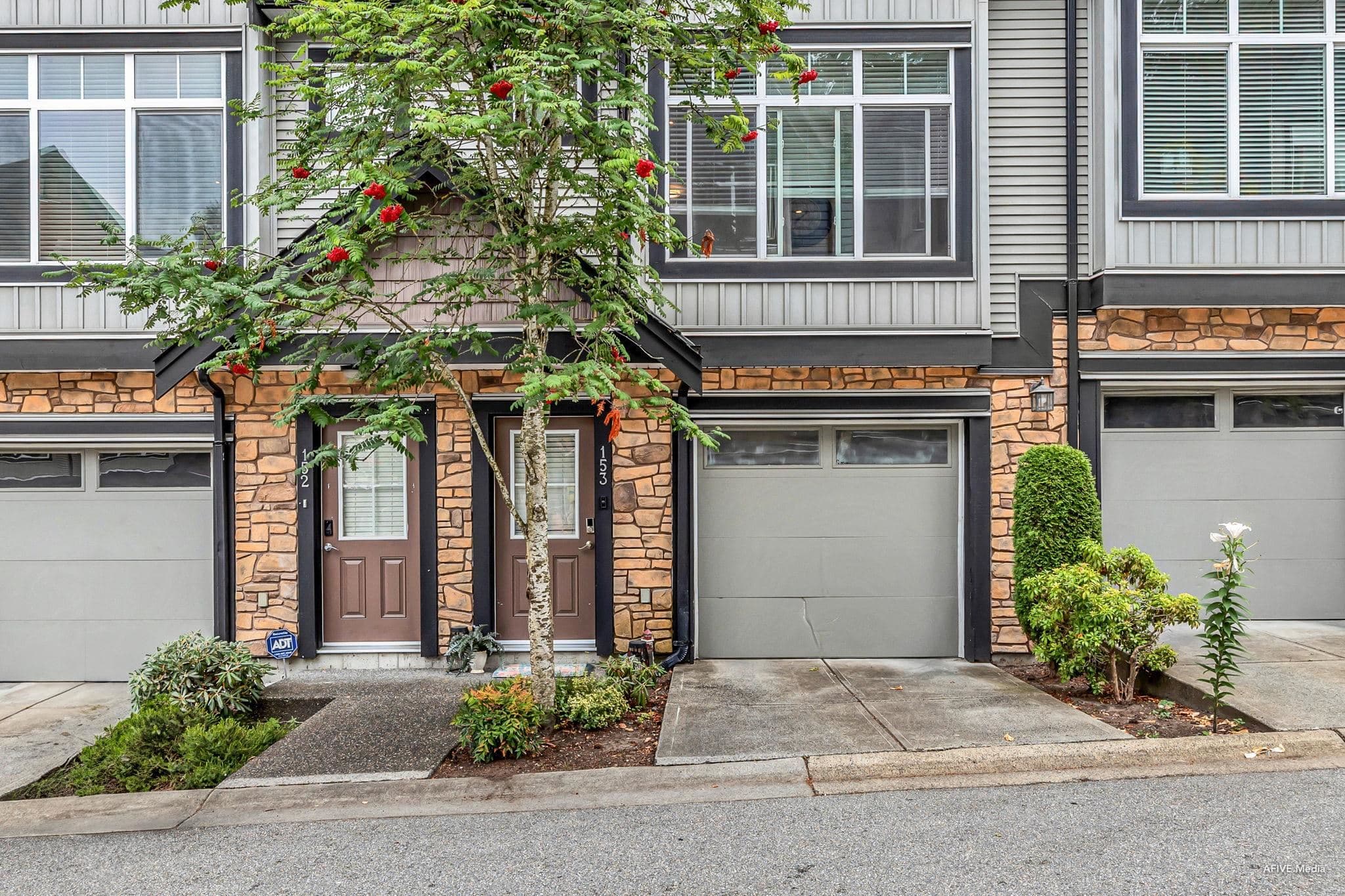 153 - 6299 144 Street, Surrey, V3X 1A2 — photo 2
